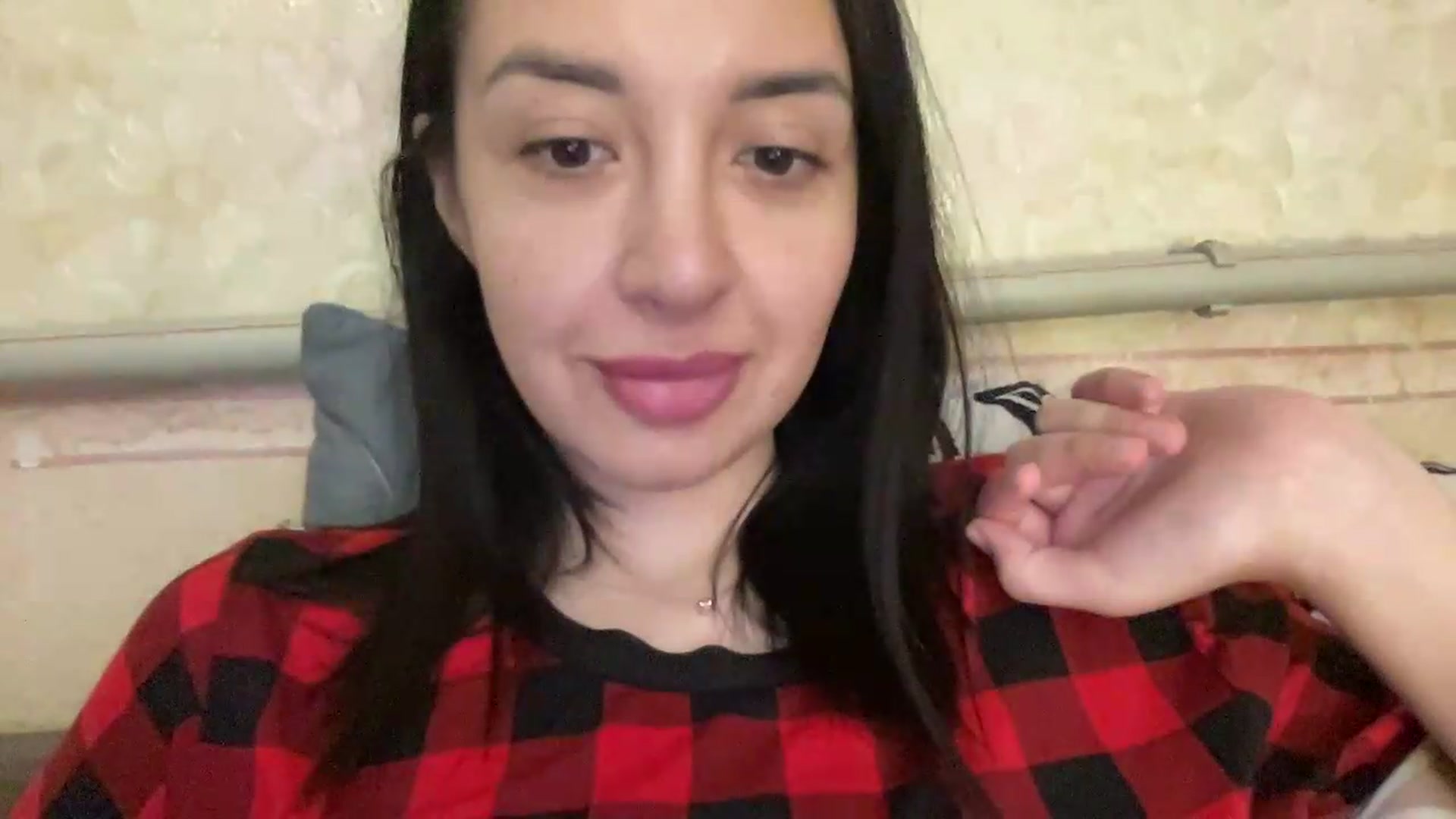 Gallery image thumbnail from AleksaVinci's myfreecams stream on, 07/19/2026, 14:22 image 18 of 20