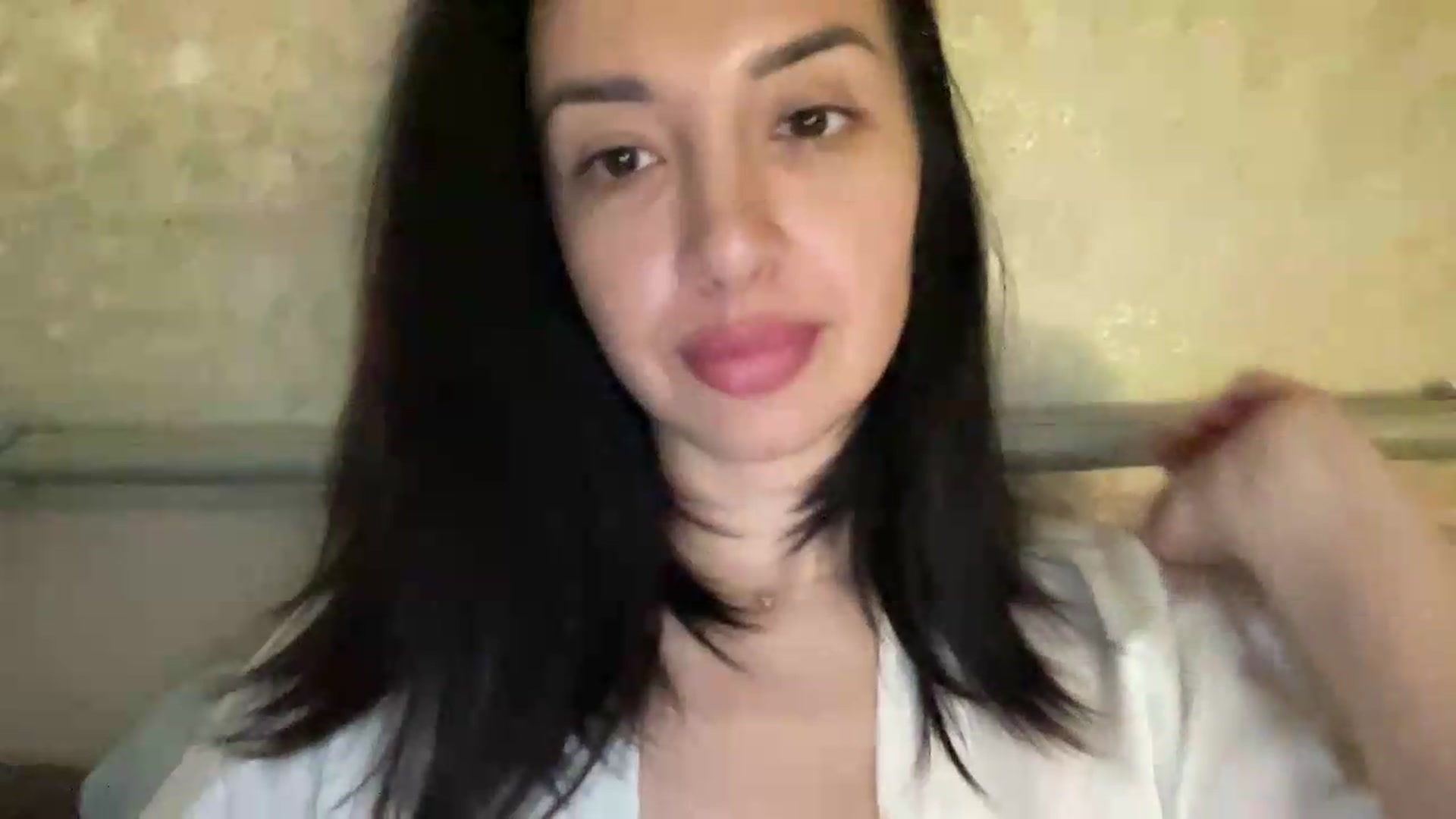 Gallery image thumbnail from AleksaVinci's myfreecams stream on, 07/23/2026, 11:32 image 7 of 20
