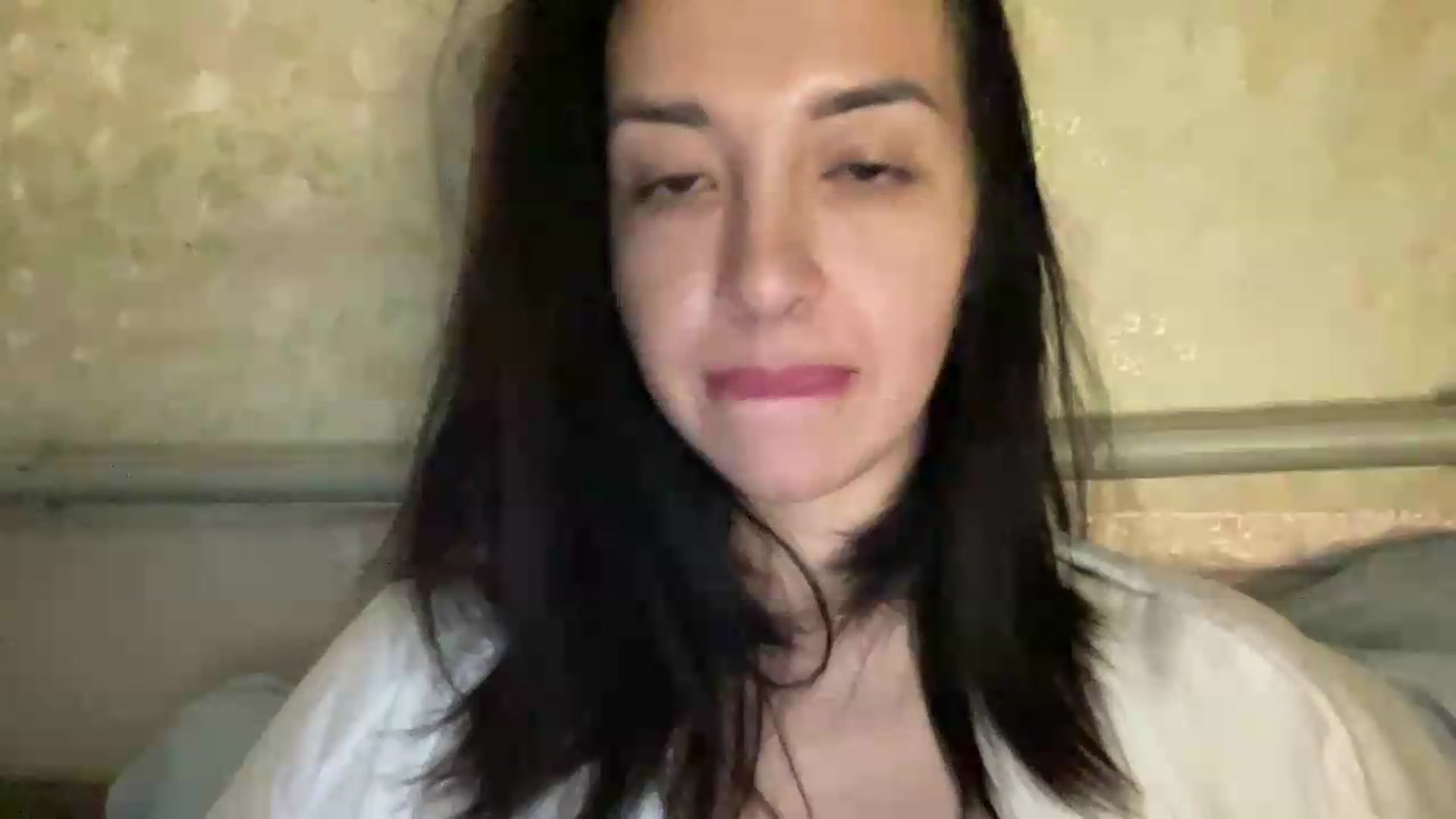 Gallery image thumbnail from AleksaVinci's myfreecams stream on, 07/23/2026, 11:32 image 9 of 20