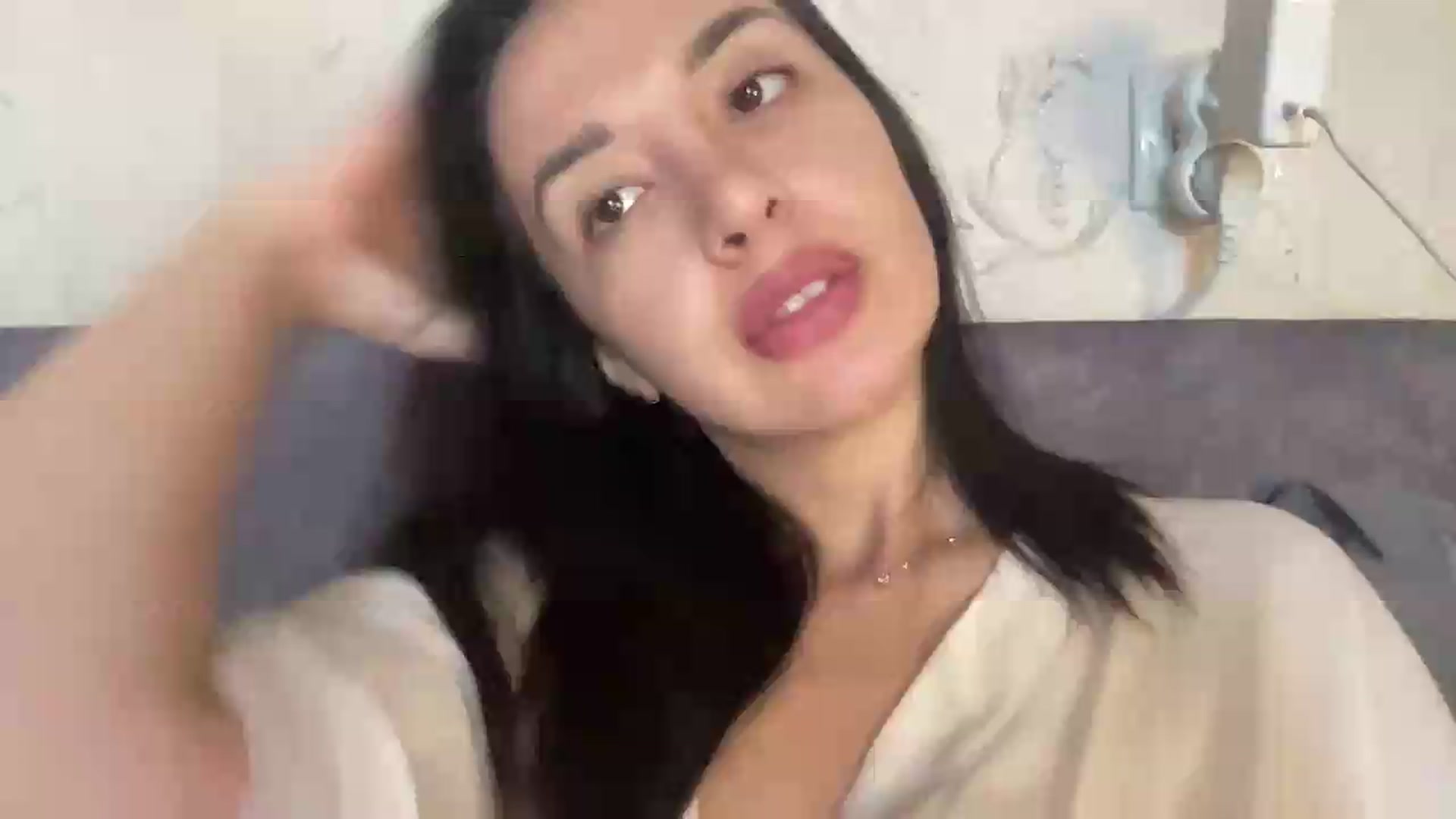 Gallery image thumbnail from AleksaVinci's myfreecams stream on, 07/30/2026, 12:01 image 9 of 20