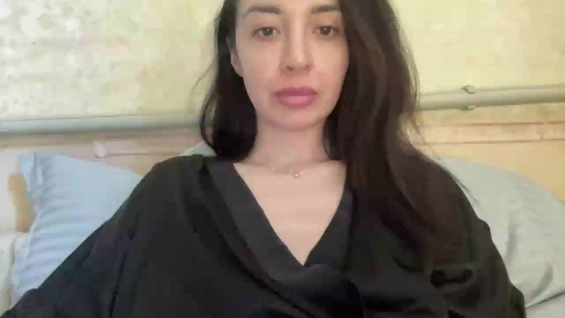 Gallery image thumbnail from AleksaVinci's myfreecams stream on, 08/05/2026, 09:44 image 13 of 20