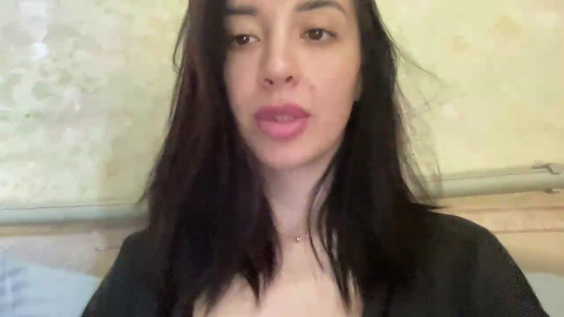 Gallery image thumbnail from AleksaVinci's myfreecams stream on, 08/05/2026, 09:44 image 19 of 20