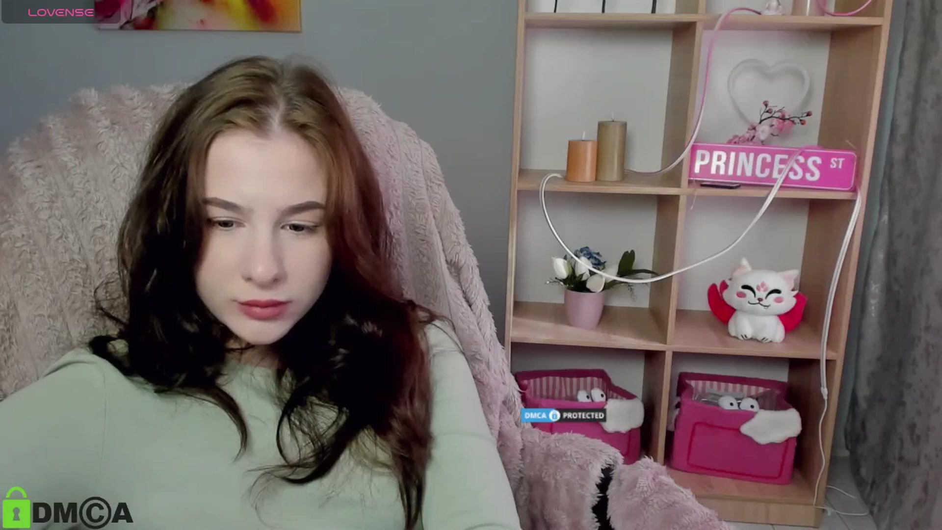 Gallery image thumbnail from Aleksa_Light's myfreecams stream on, 11/13/2025, 10:02 image 4 of 20