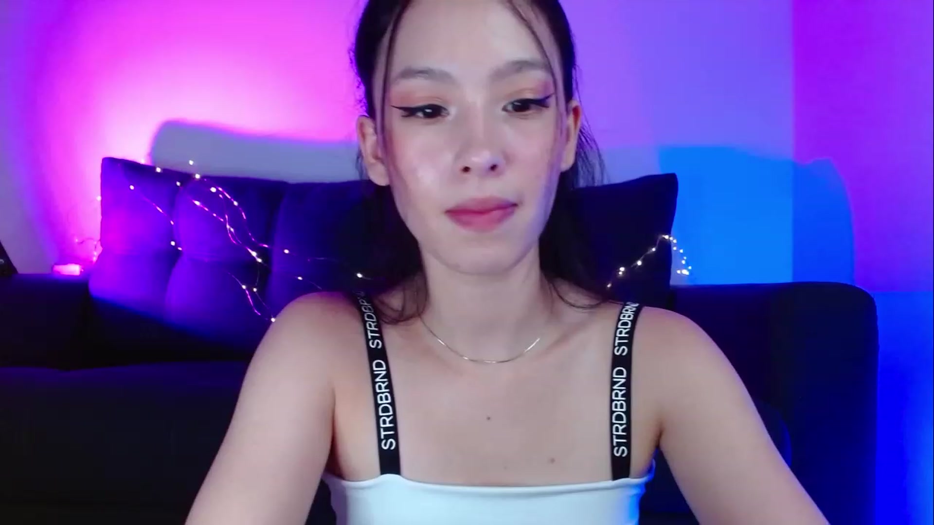 Gallery image thumbnail from Alelelele's myfreecams stream on, 02/28/2023, 17:39 image 20 of 20