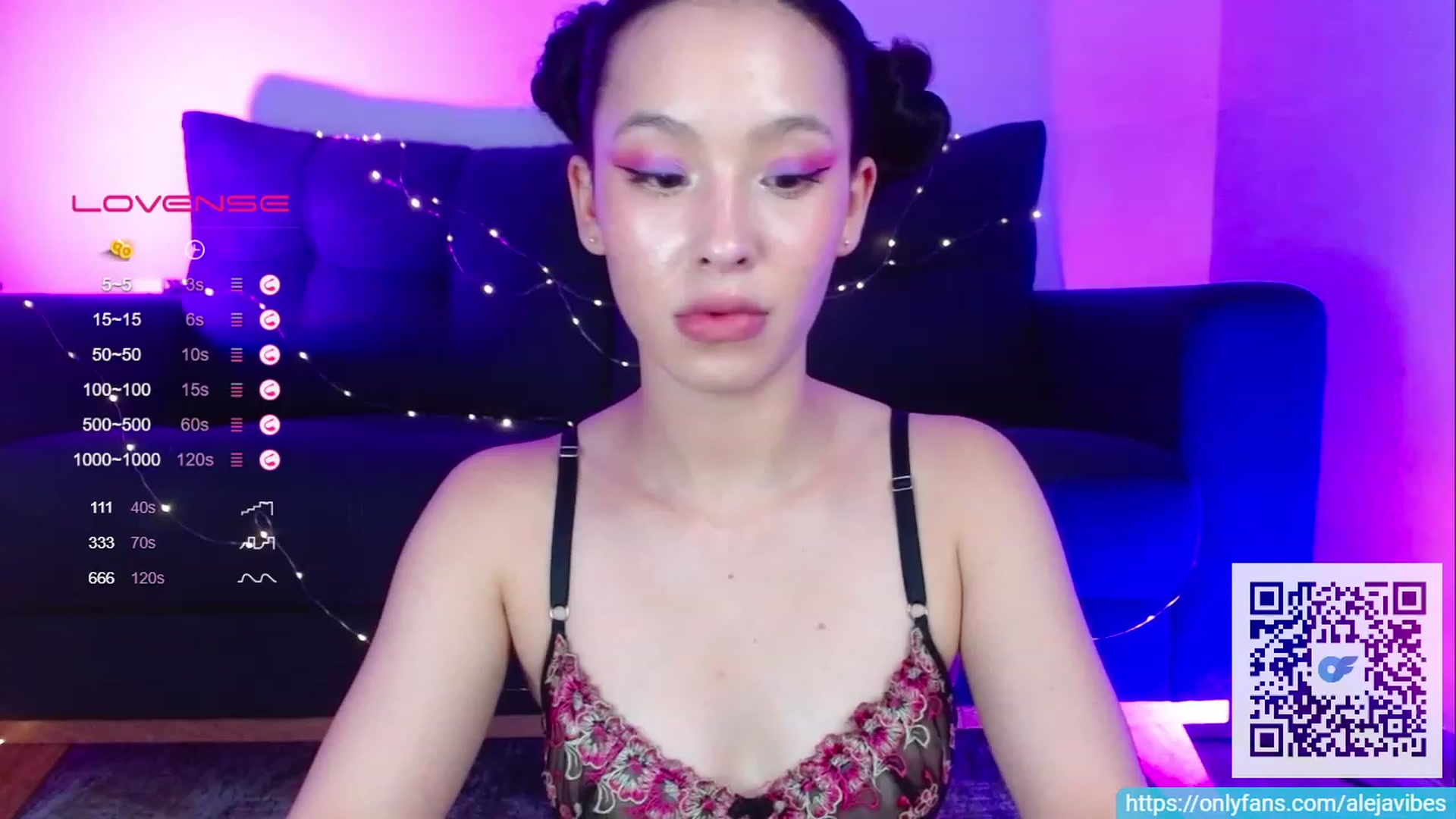 Gallery image thumbnail from Alelelele's myfreecams stream on, 04/19/2023, 06:43 image 7 of 20