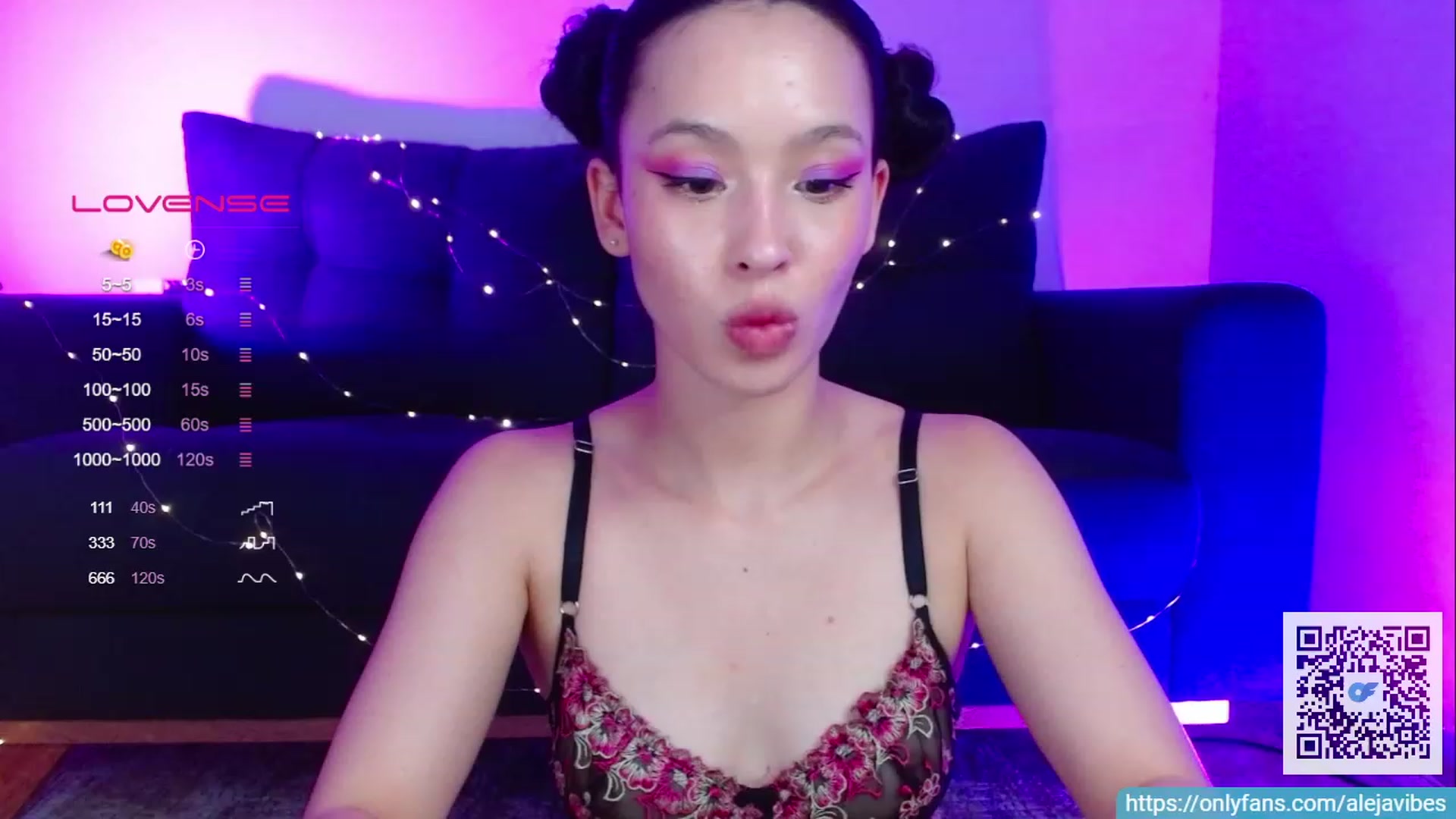 Gallery image thumbnail from Alelelele's myfreecams stream on, 04/19/2023, 06:43 image 13 of 20