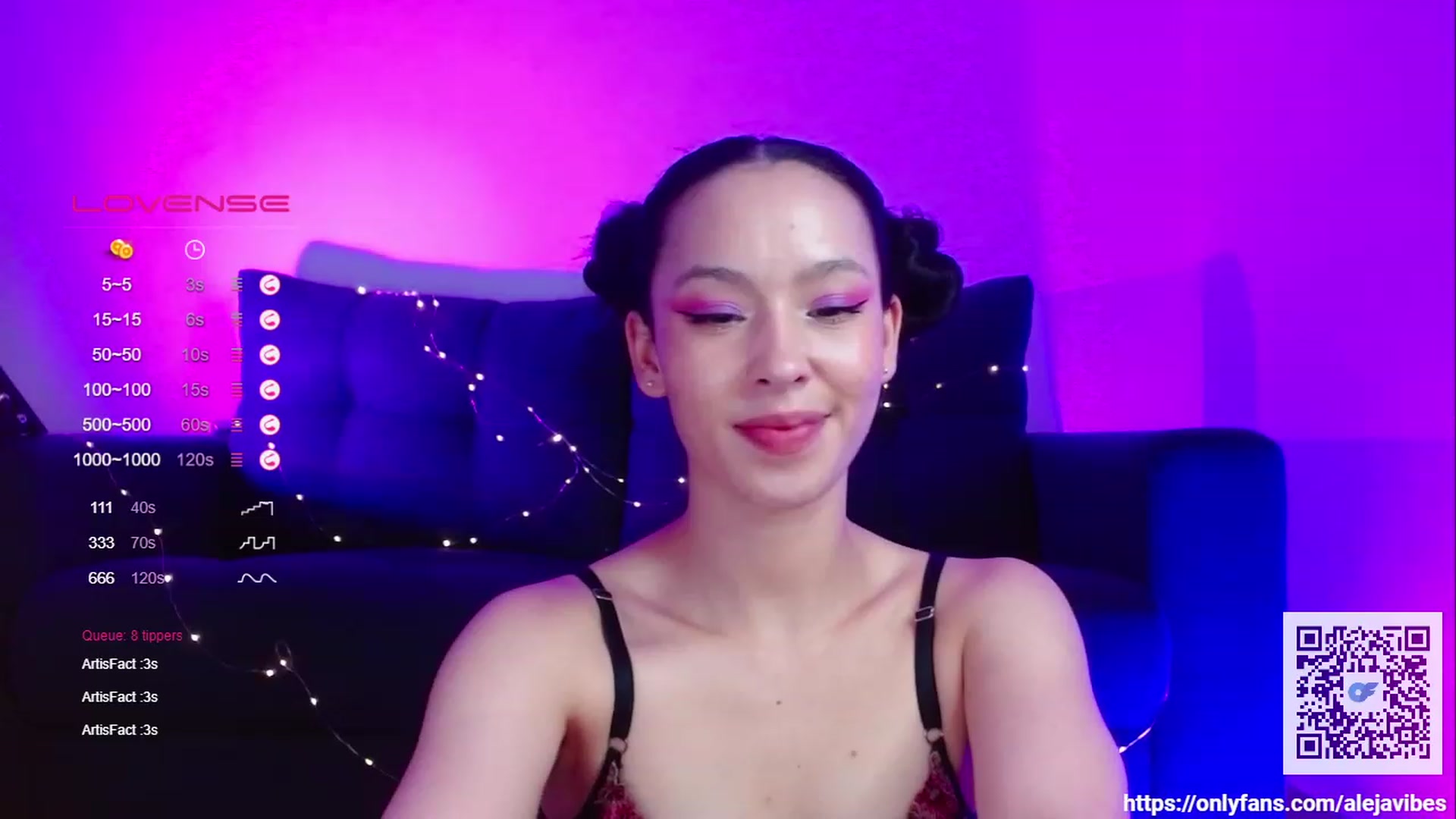 Gallery image thumbnail from Alelelele's myfreecams stream on, 04/19/2023, 08:04 image 7 of 20