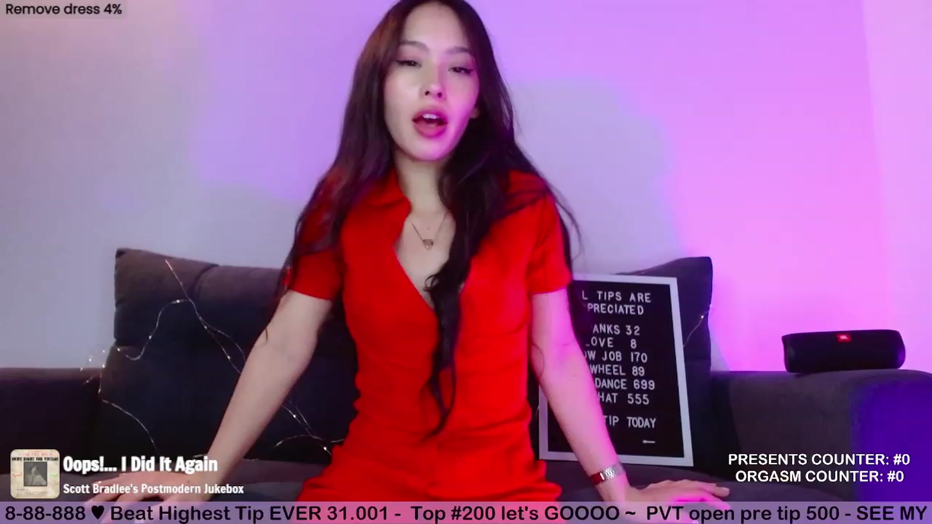 Gallery image thumbnail from Alelelele's myfreecams stream on, 07/10/2023, 16:12 image 6 of 20