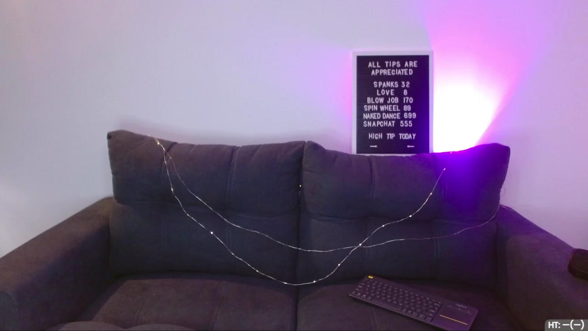 Gallery image thumbnail from Alelelele's myfreecams stream on, 08/31/2023, 19:33 image 7 of 20