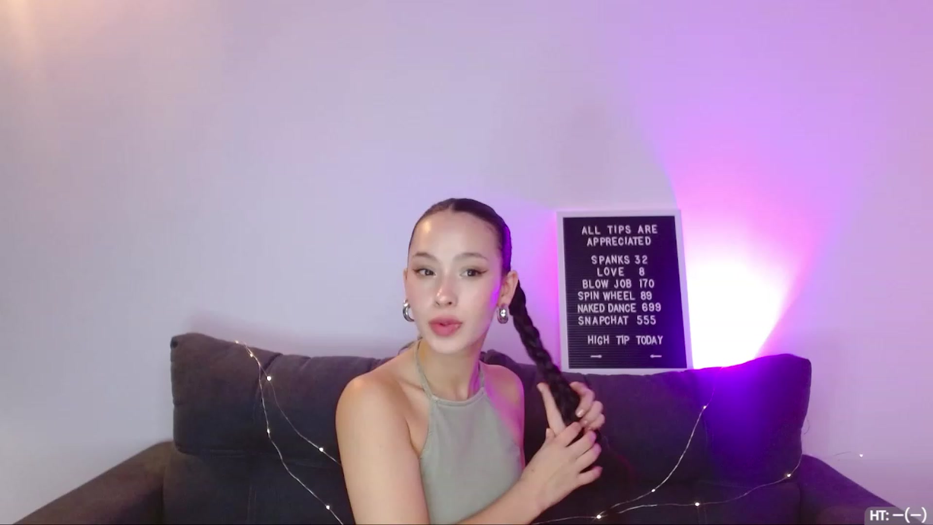 Gallery image thumbnail from Alelelele's myfreecams stream on, 08/31/2023, 19:33 image 4 of 20