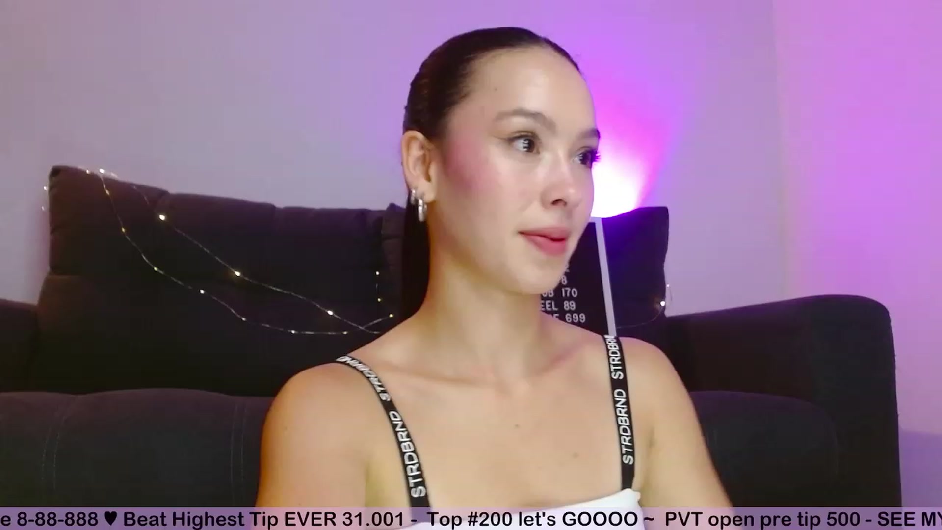 Gallery image thumbnail from Alelelele's myfreecams stream on, 09/01/2023, 02:45 image 20 of 20