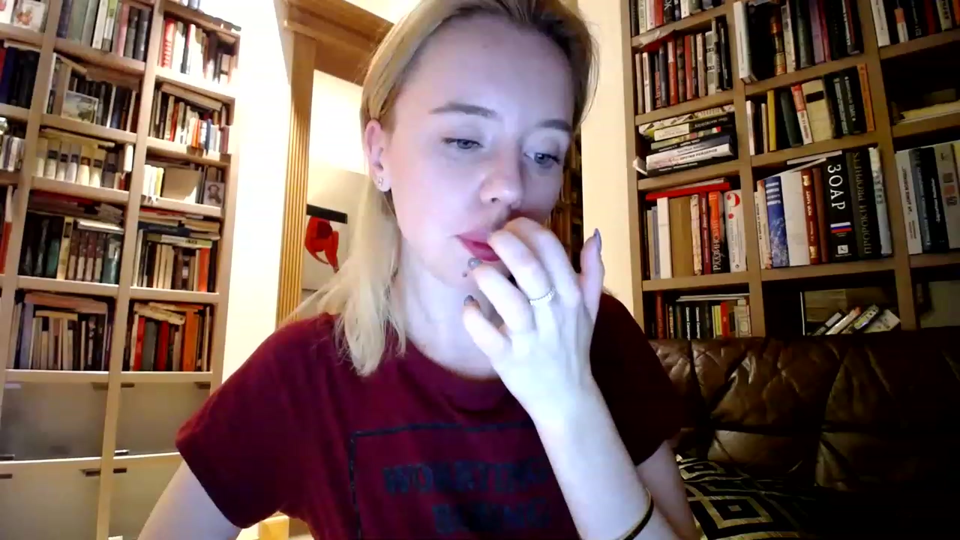 Gallery image thumbnail from Alena29's myfreecams stream on, 12/01/2022, 23:49 image 5 of 20