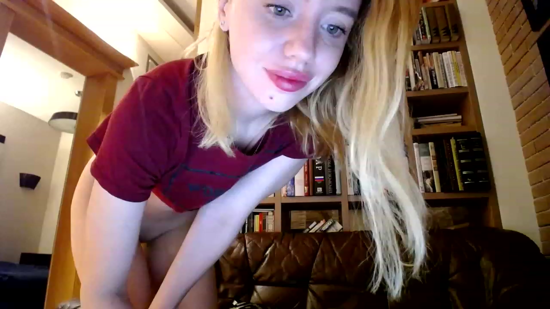 Gallery image thumbnail from Alena29's myfreecams stream on, 12/01/2022, 23:49 image 1 of 20
