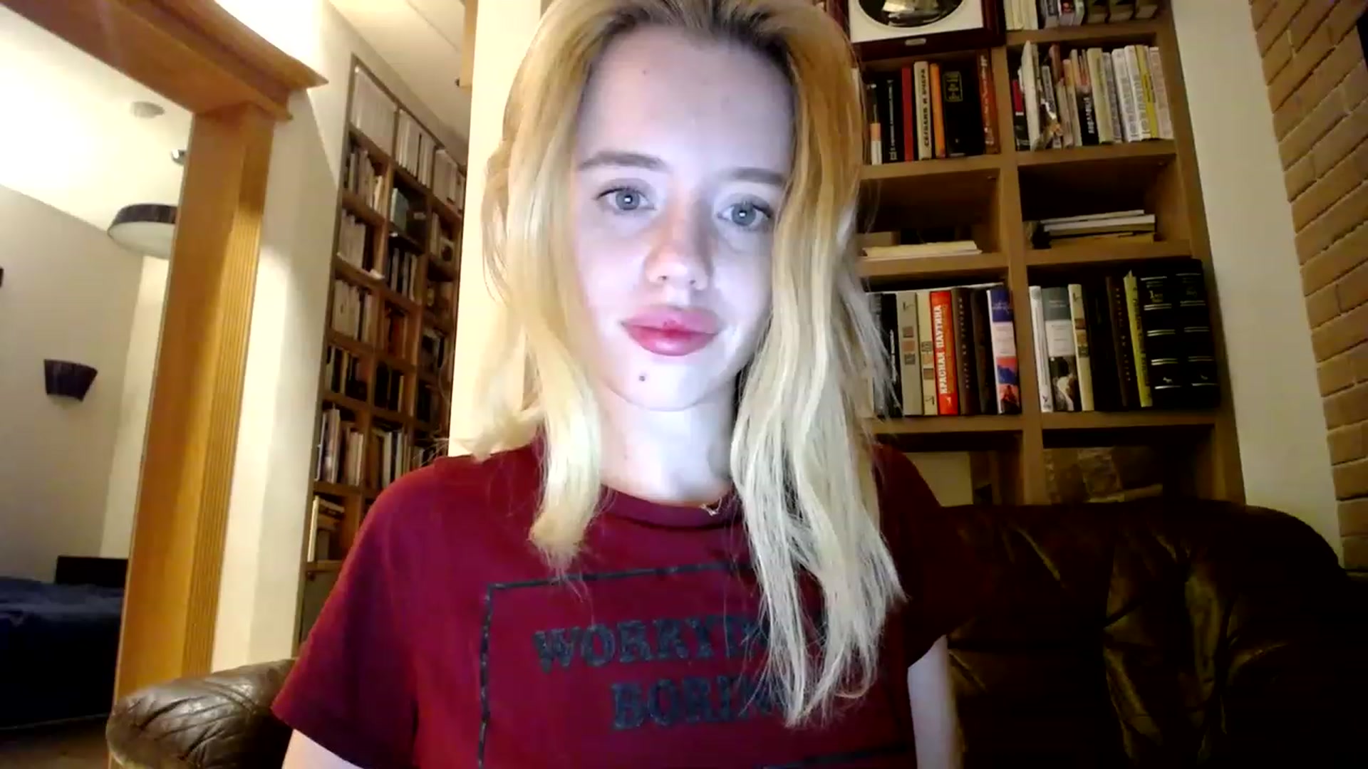 Gallery image thumbnail from Alena29's myfreecams stream on, 12/01/2022, 23:49 image 2 of 20