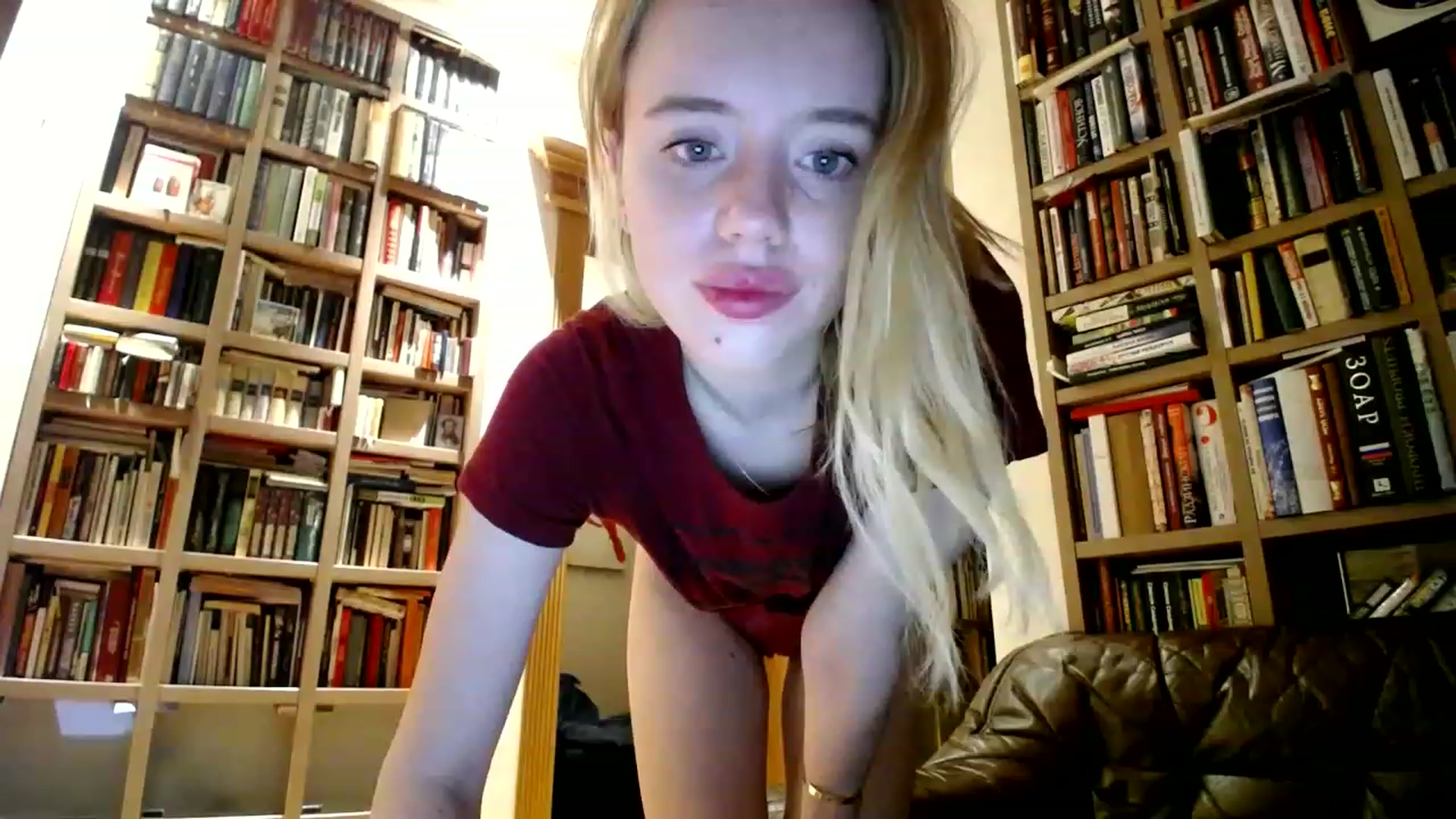 Gallery image thumbnail from Alena29's myfreecams stream on, 12/02/2022, 24:43 image 1 of 20