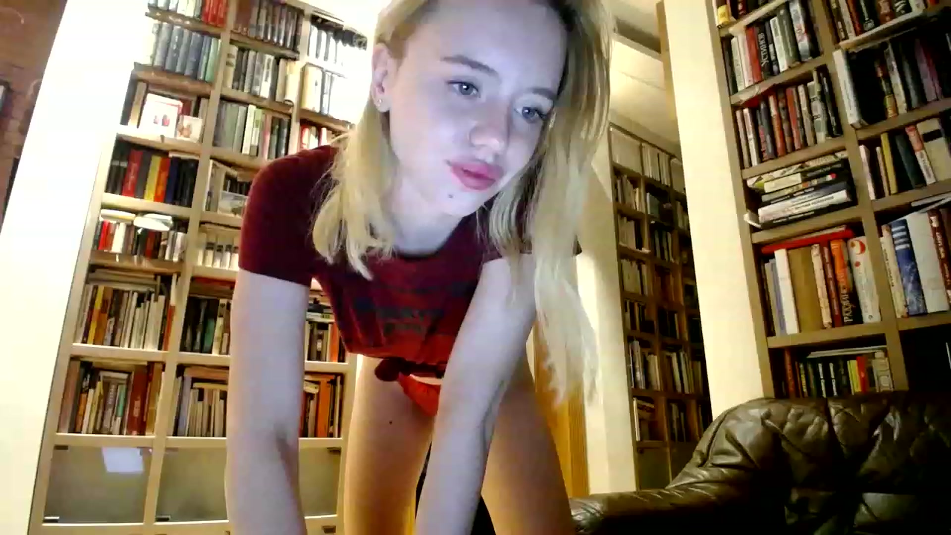 Gallery image thumbnail from Alena29's myfreecams stream on, 12/02/2022, 24:43 image 8 of 20