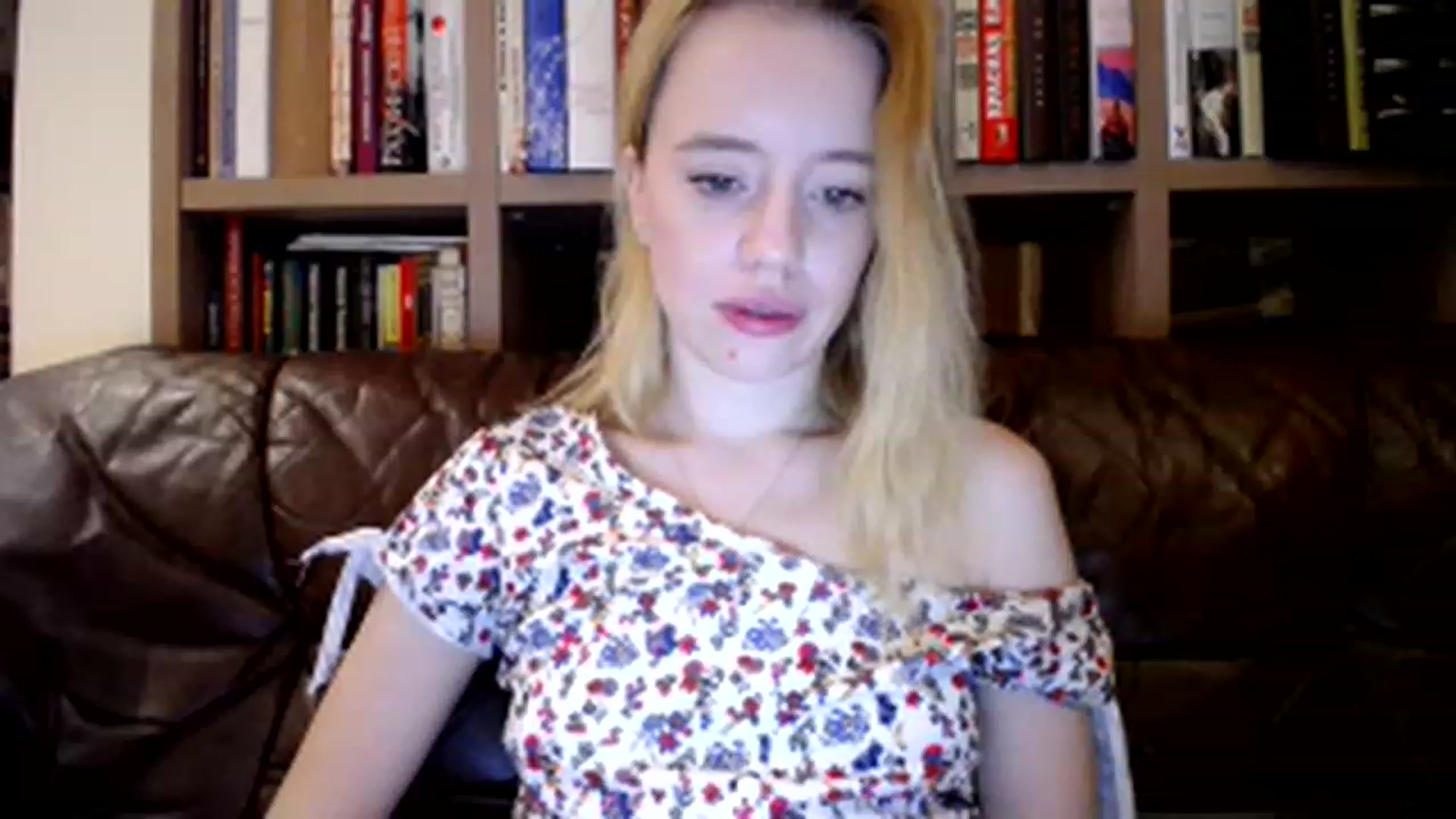 Gallery image thumbnail from Alena29's myfreecams stream on, 12/02/2022, 13:47 image 10 of 20