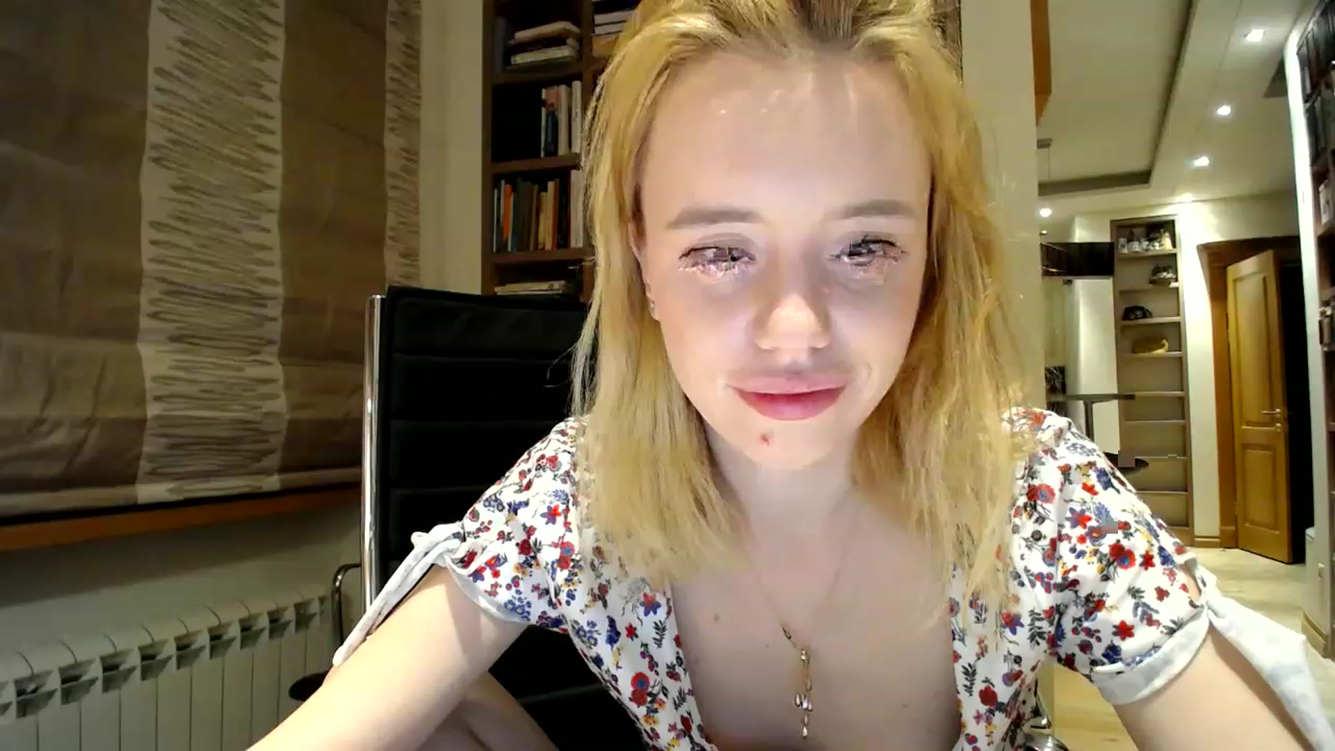 Gallery image thumbnail from Alena29's myfreecams stream on, 12/02/2022, 15:22 image 10 of 20