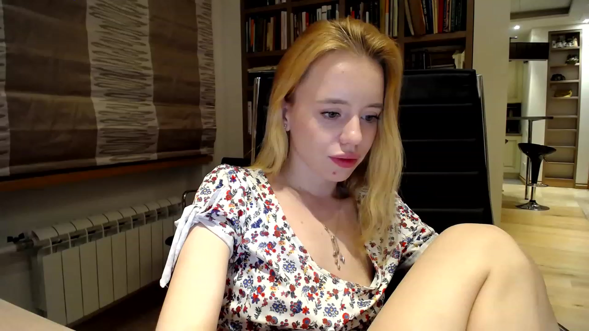 Gallery image thumbnail from Alena29's myfreecams stream on, 12/02/2022, 15:22 image 19 of 20