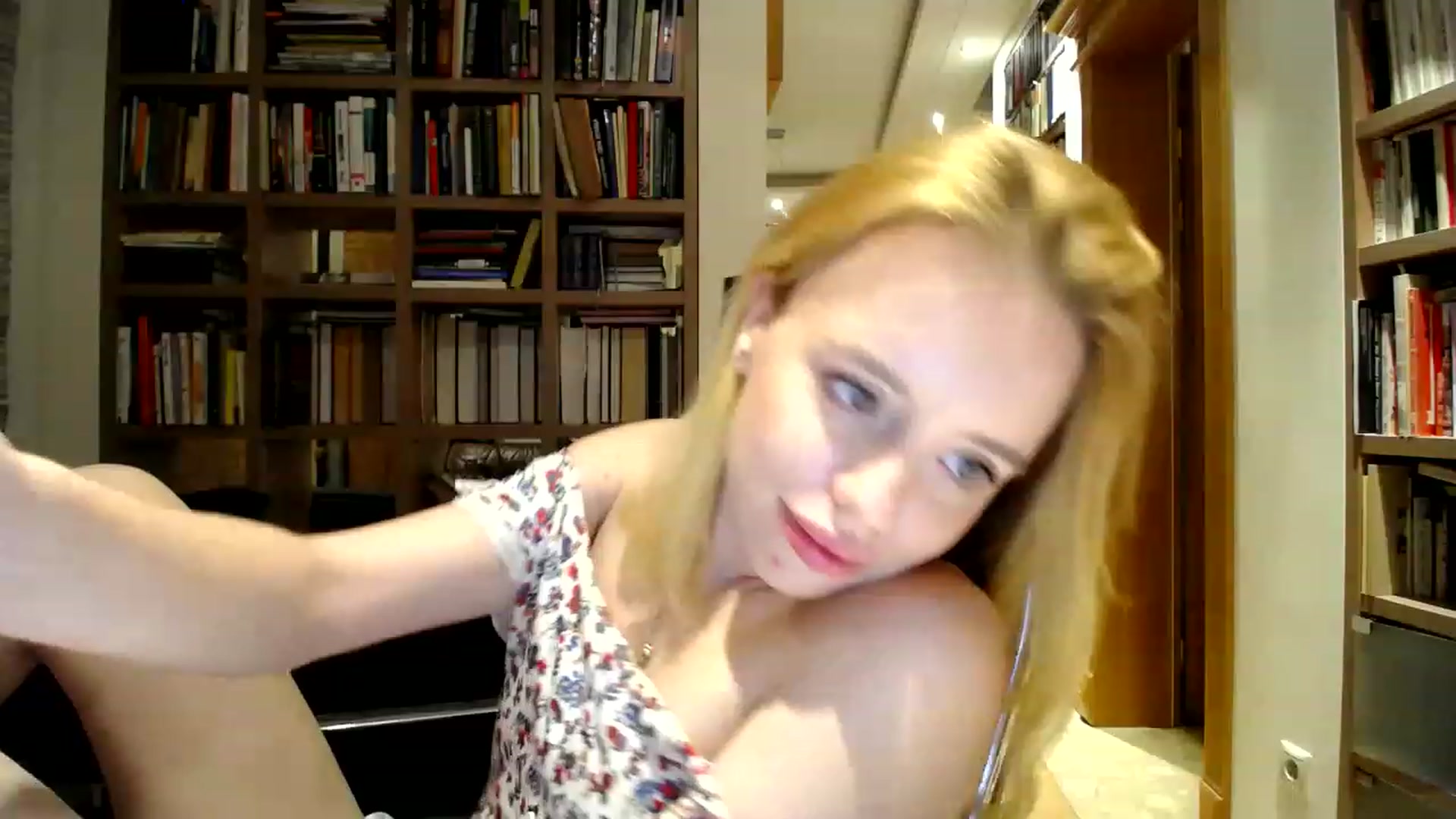 Gallery image thumbnail from Alena29's myfreecams stream on, 12/02/2022, 15:22 image 16 of 20