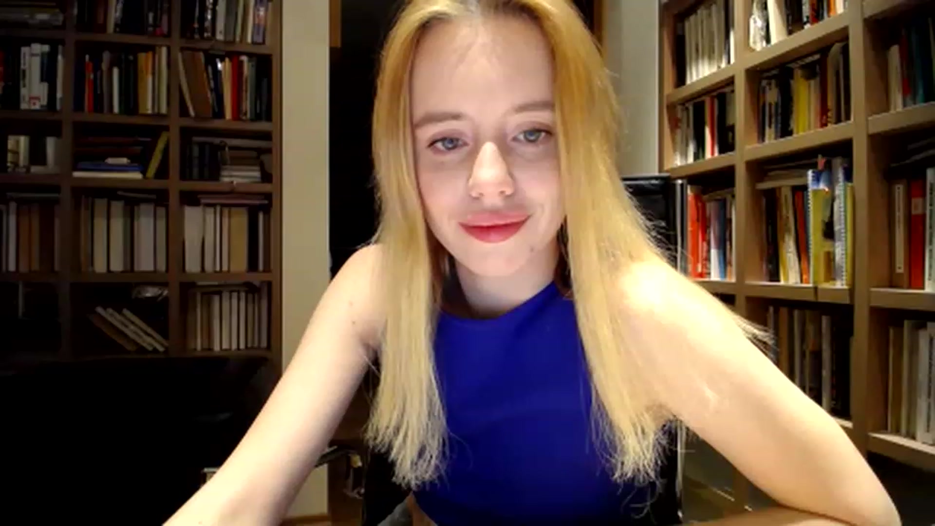 Gallery image thumbnail from Alena29's myfreecams stream on, 12/12/2022, 01:29 image 13 of 20