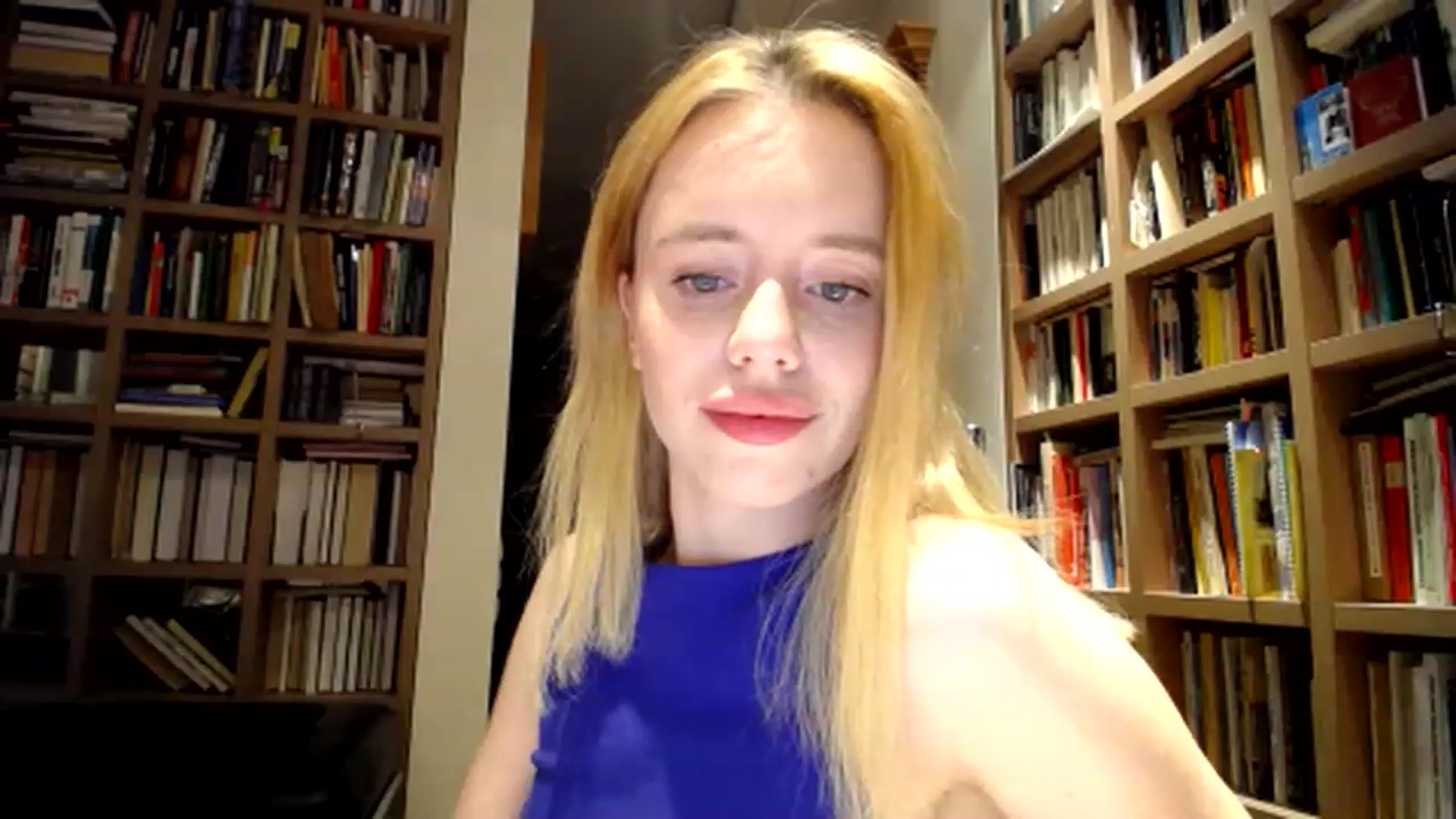 Gallery image thumbnail from Alena29's myfreecams stream on, 12/12/2022, 01:29 image 10 of 20