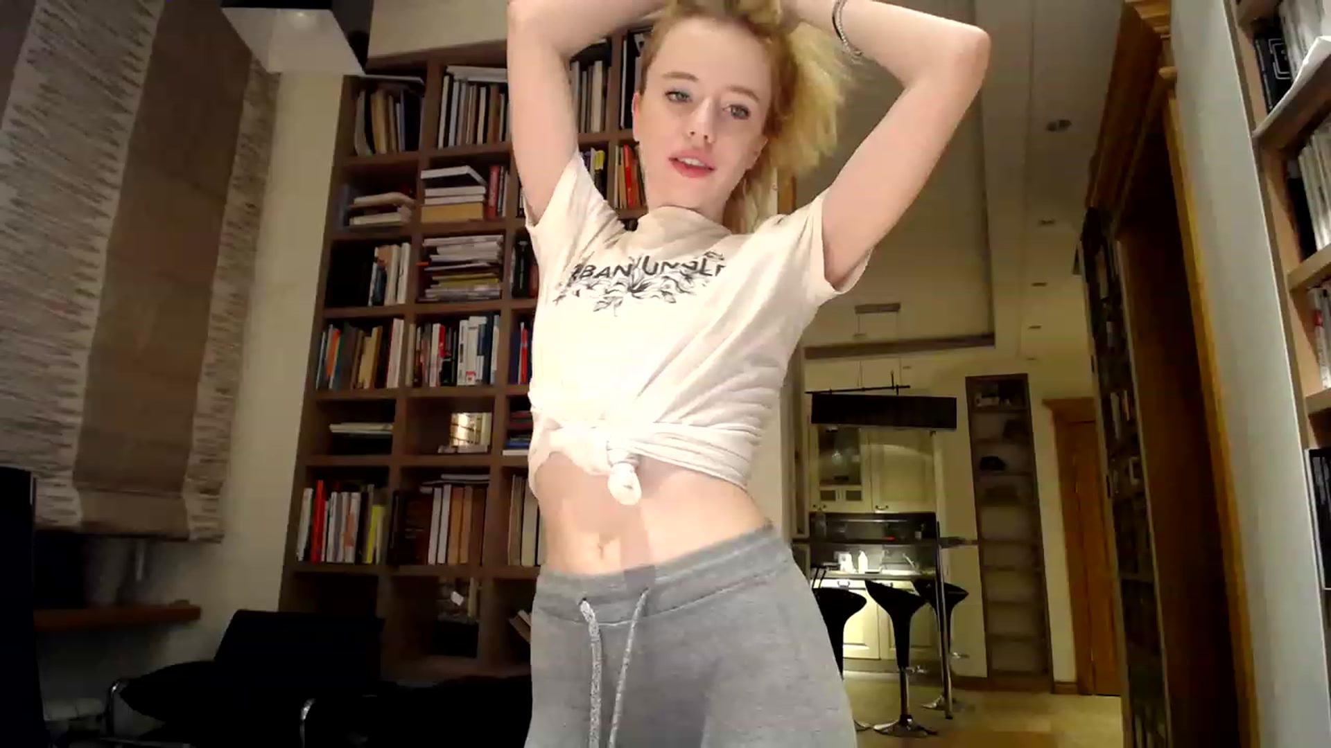 Gallery image thumbnail from Alena29's myfreecams stream on, 02/02/2023, 16:30 image 10 of 20