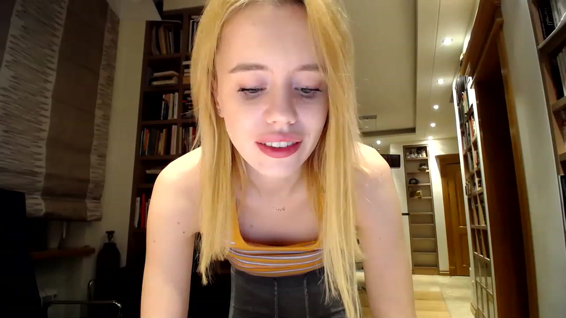 Gallery image thumbnail from Alena29's myfreecams stream on, 02/04/2023, 16:27 image 1 of 20