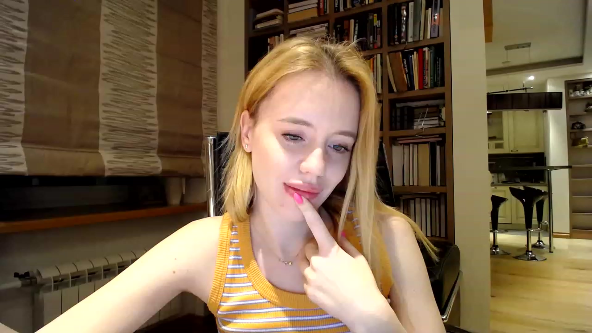 Gallery image thumbnail from Alena29's myfreecams stream on, 02/04/2023, 16:45 image 7 of 20