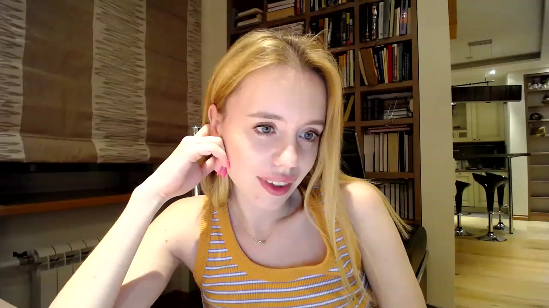 Gallery image thumbnail from Alena29's myfreecams stream on, 02/04/2023, 16:45 image 6 of 20