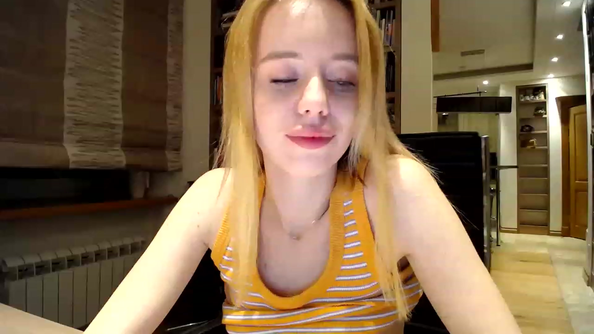 Gallery image thumbnail from Alena29's myfreecams stream on, 02/04/2023, 18:16 image 10 of 20