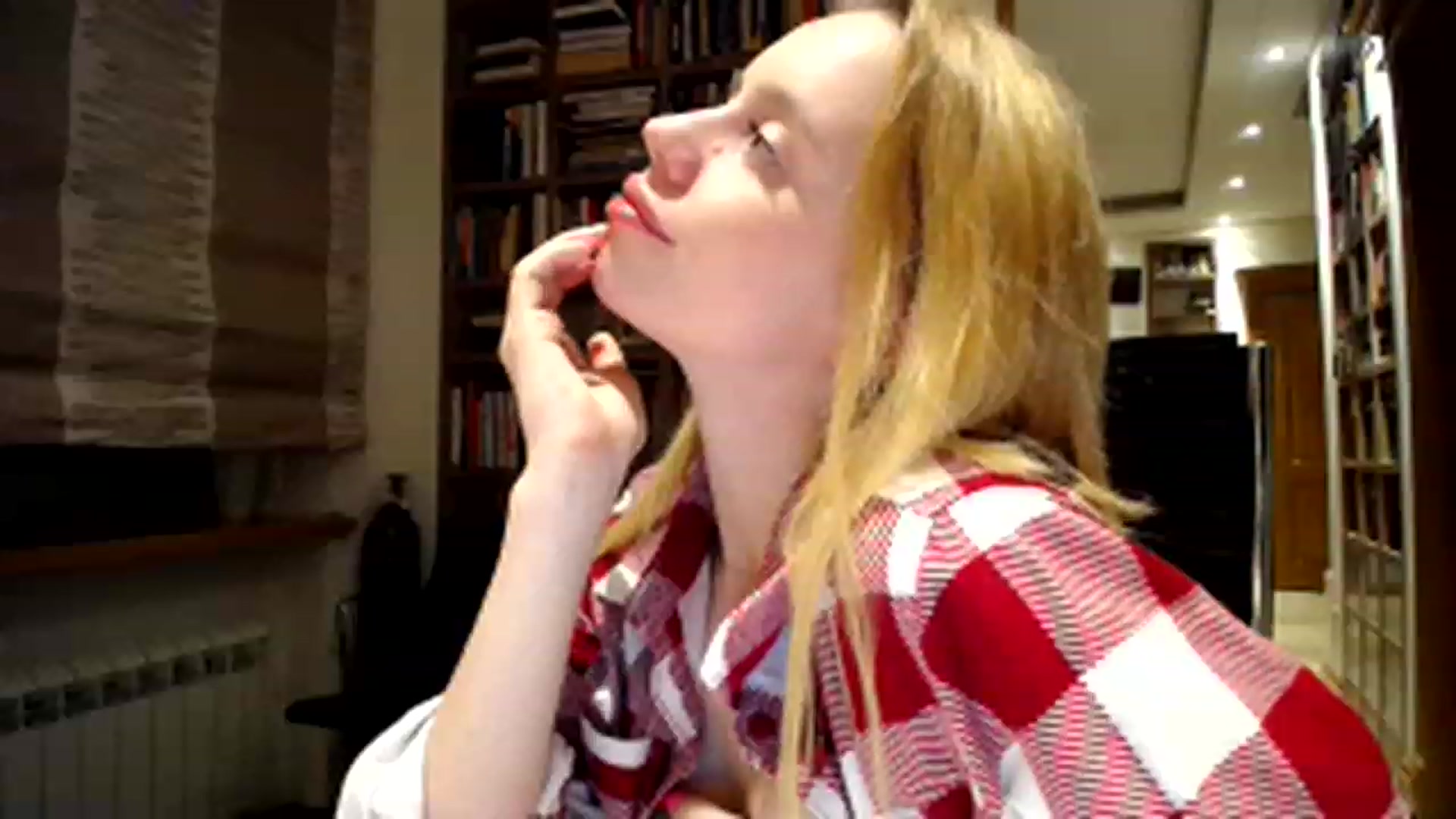 Gallery image thumbnail from Alena29's myfreecams stream on, 02/07/2023, 23:17 image 9 of 20