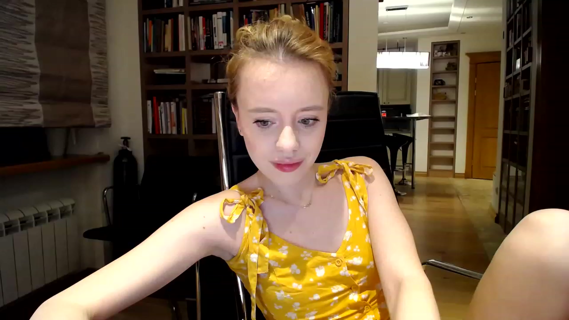 Gallery image thumbnail from Alena29's myfreecams stream on, 02/12/2023, 21:01 image 5 of 20