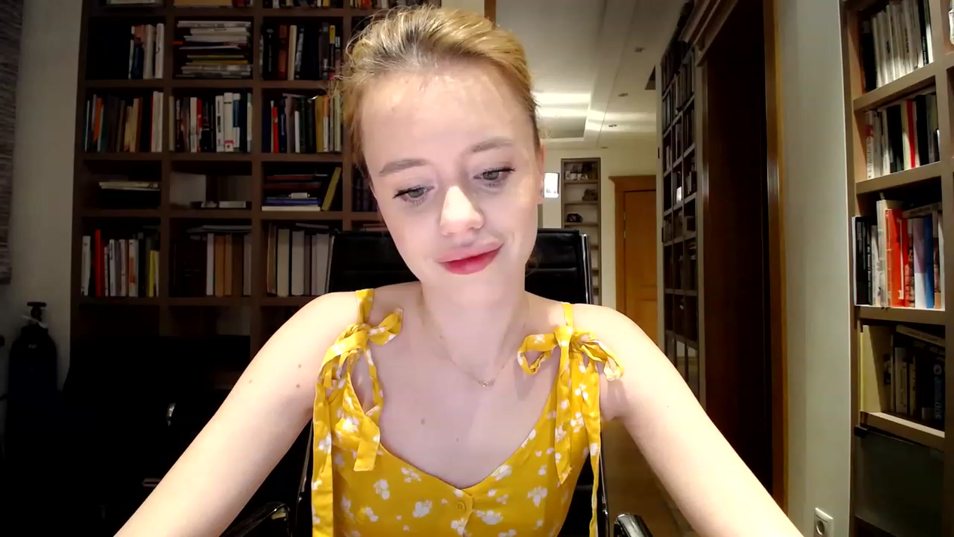 Gallery image thumbnail from Alena29's myfreecams stream on, 02/12/2023, 21:01 image 1 of 20