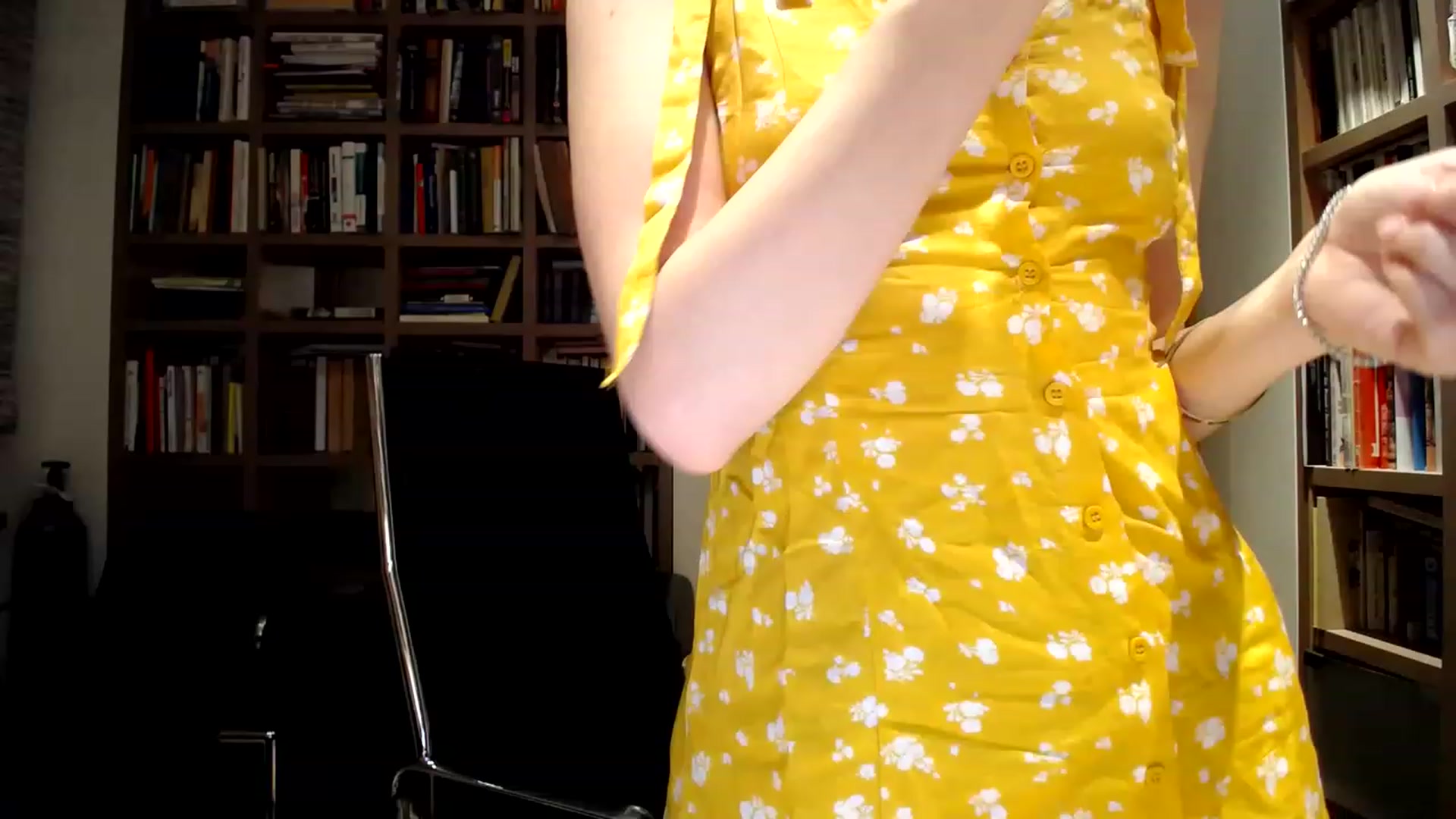 Gallery image thumbnail from Alena29's myfreecams stream on, 02/12/2023, 21:01 image 4 of 20