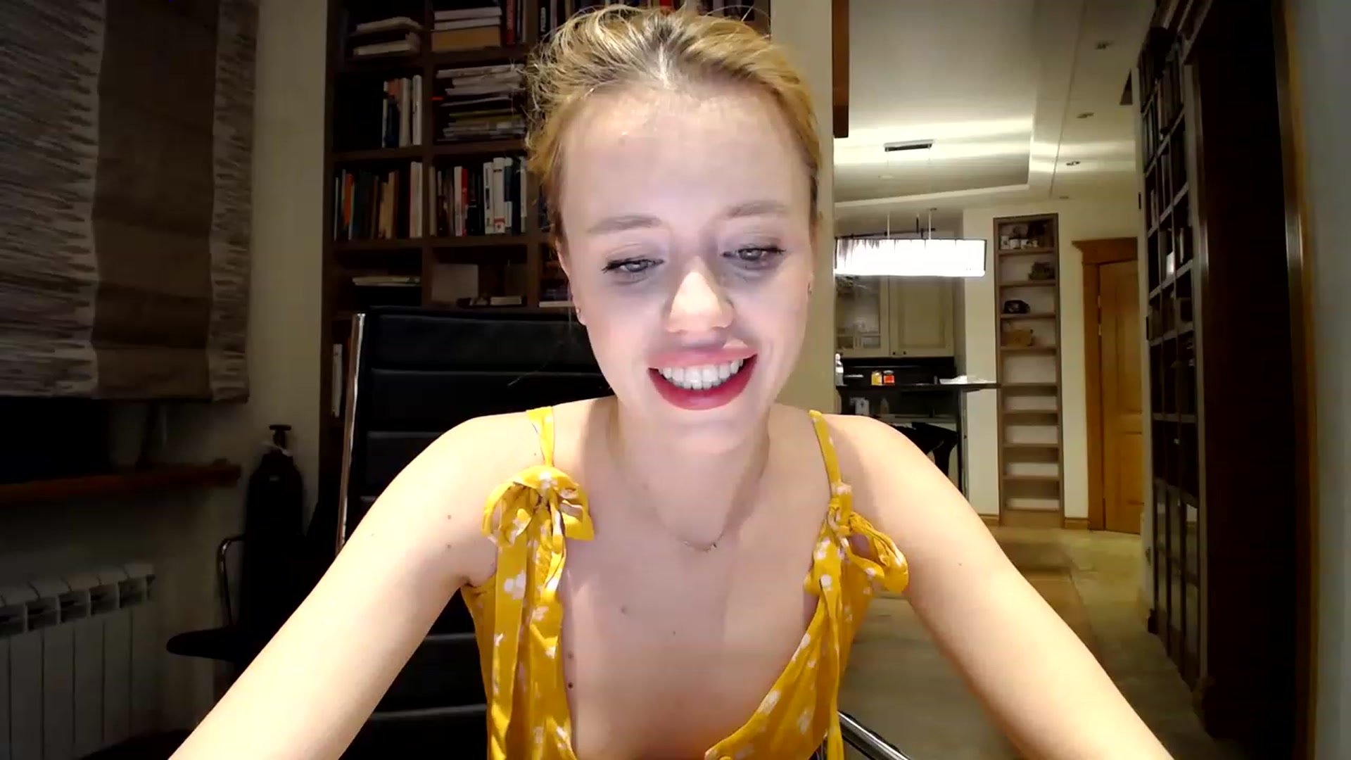Gallery image thumbnail from Alena29's myfreecams stream on, 02/12/2023, 22:19 image 14 of 20