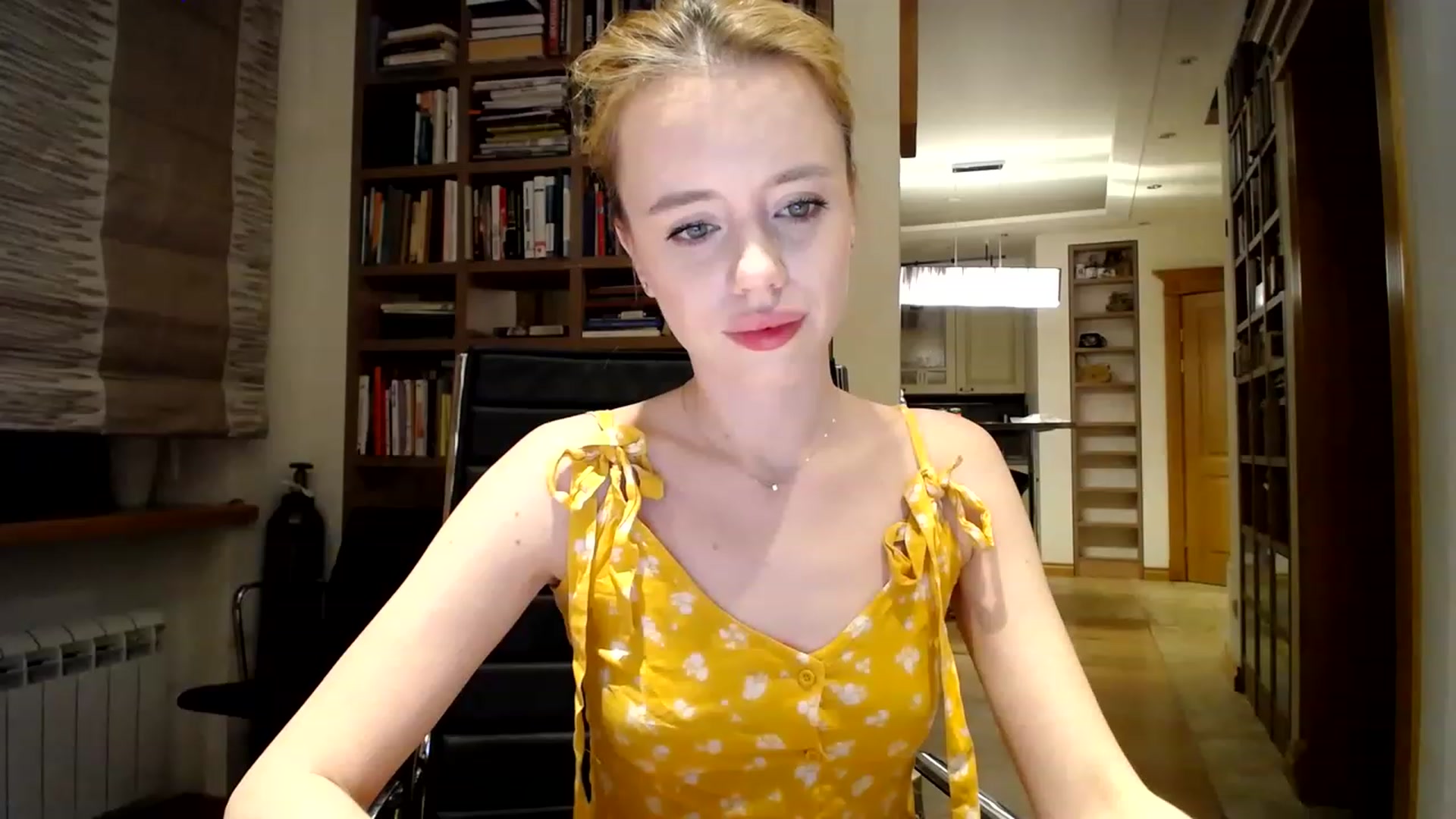 Gallery image thumbnail from Alena29's myfreecams stream on, 02/12/2023, 22:19 image 11 of 20
