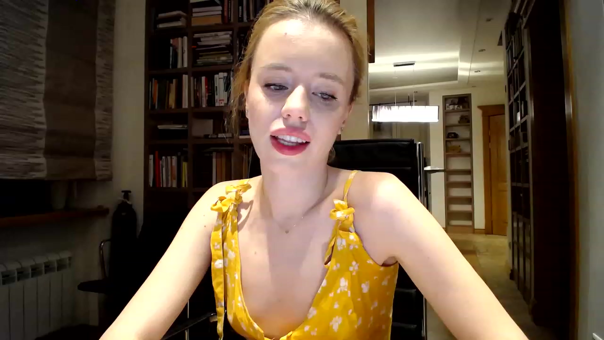 Gallery image thumbnail from Alena29's myfreecams stream on, 02/12/2023, 23:12 image 17 of 20