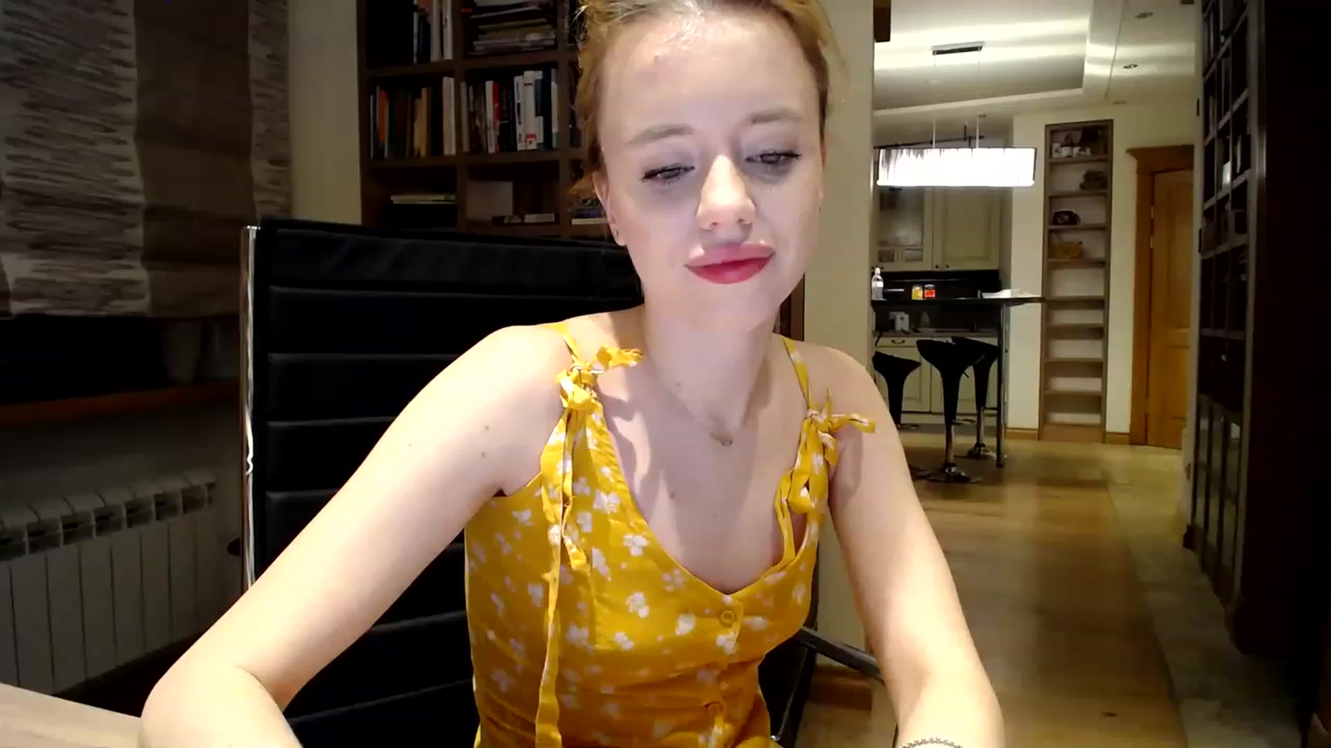 Gallery image thumbnail from Alena29's myfreecams stream on, 02/12/2023, 23:12 image 4 of 20