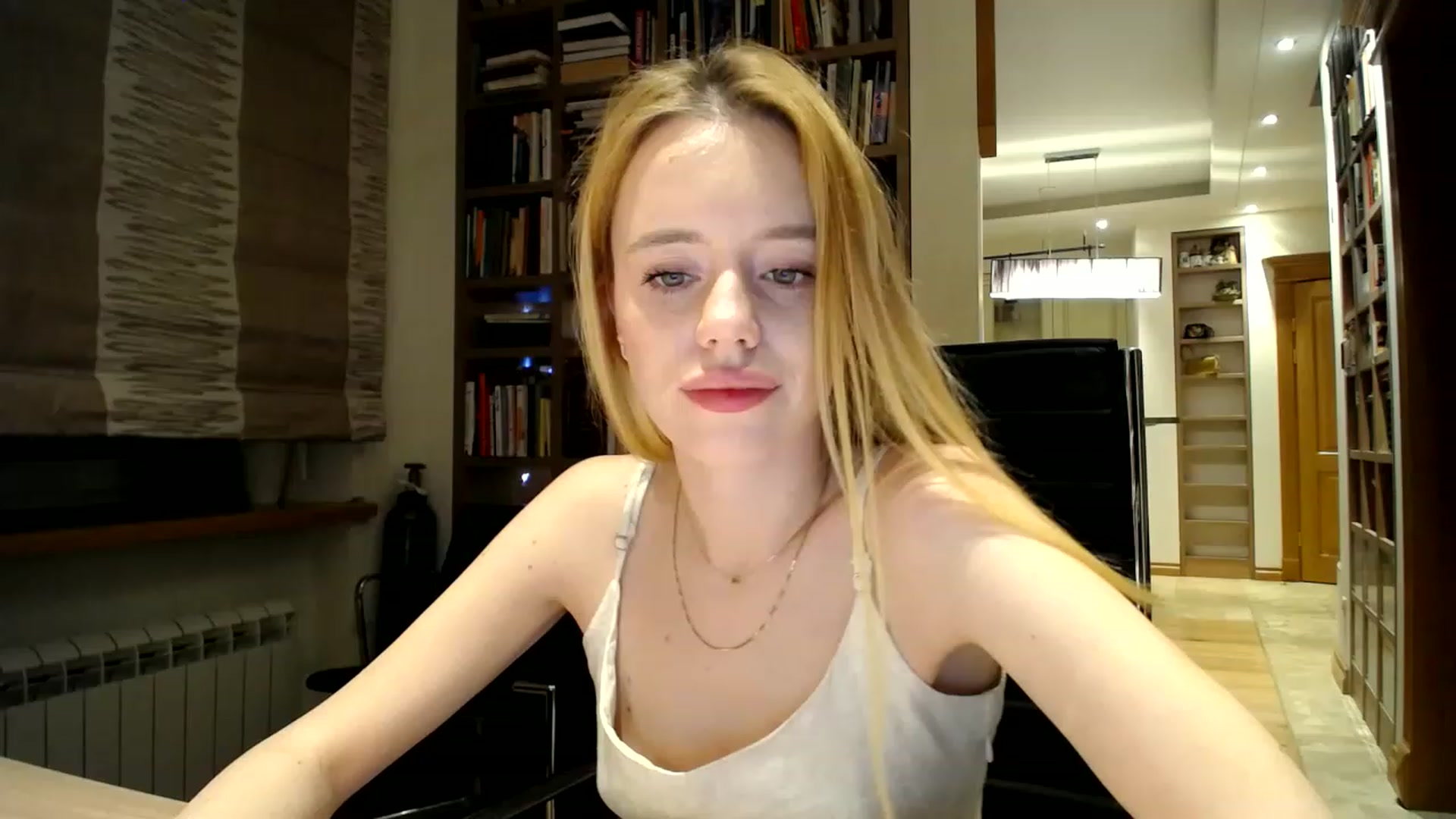 Gallery image thumbnail from Alena29's myfreecams stream on, 02/14/2023, 24:05 image 13 of 20