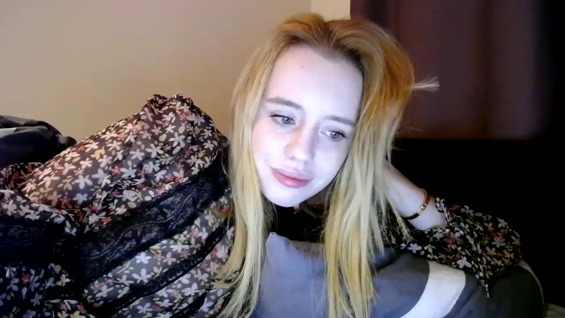 Gallery image thumbnail from Alena29's myfreecams stream on, 02/20/2023, 19:14 image 19 of 20