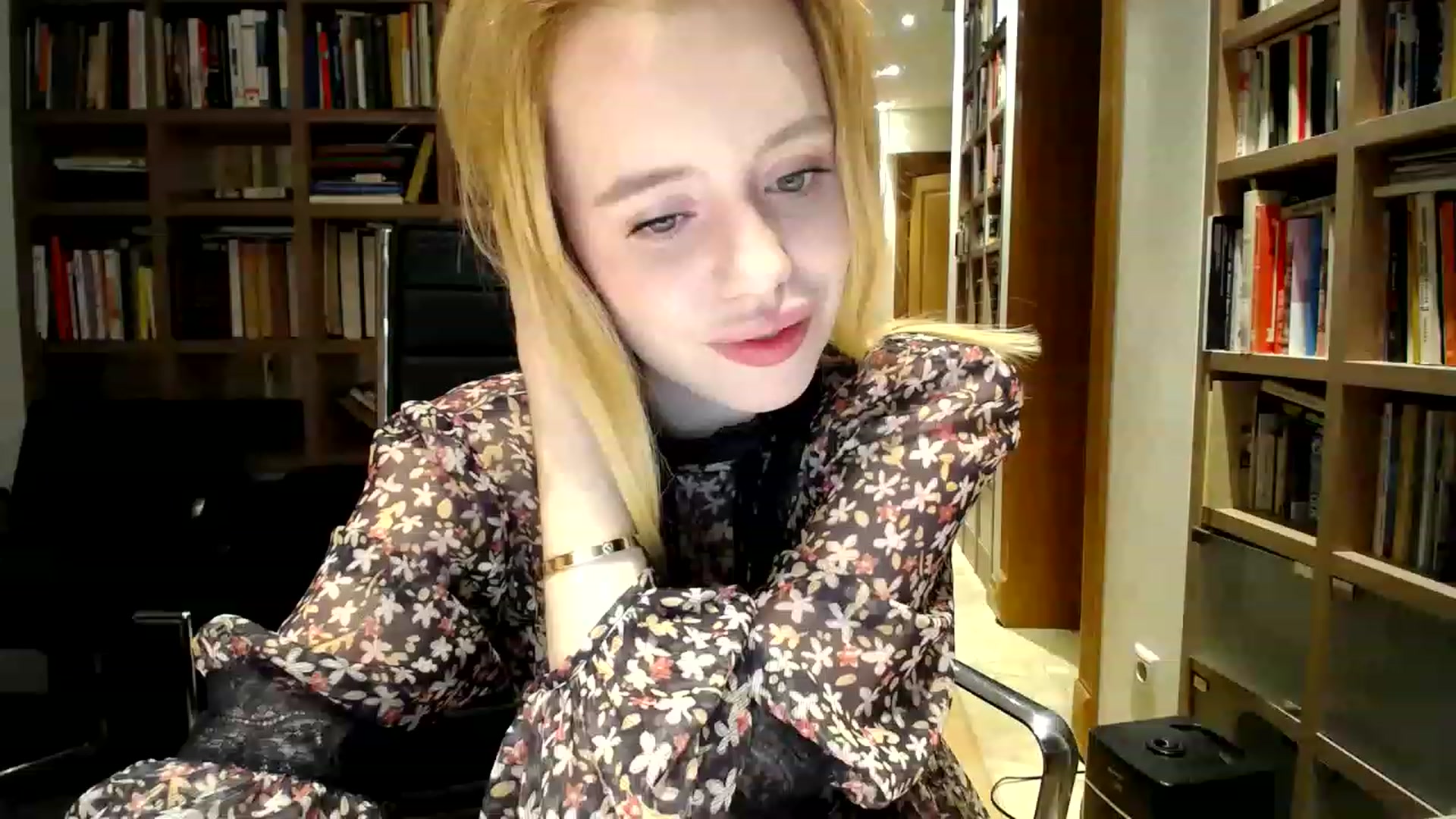 Gallery image thumbnail from Alena29's myfreecams stream on, 02/20/2023, 19:14 image 10 of 20