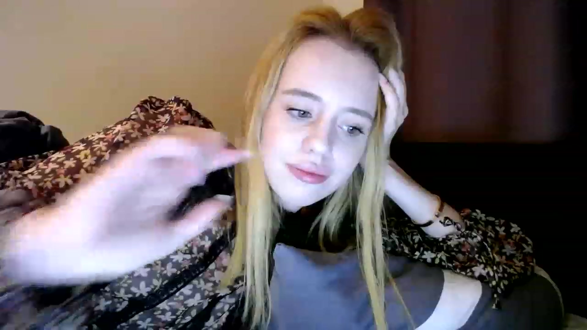 Gallery image thumbnail from Alena29's myfreecams stream on, 02/20/2023, 19:14 image 18 of 20