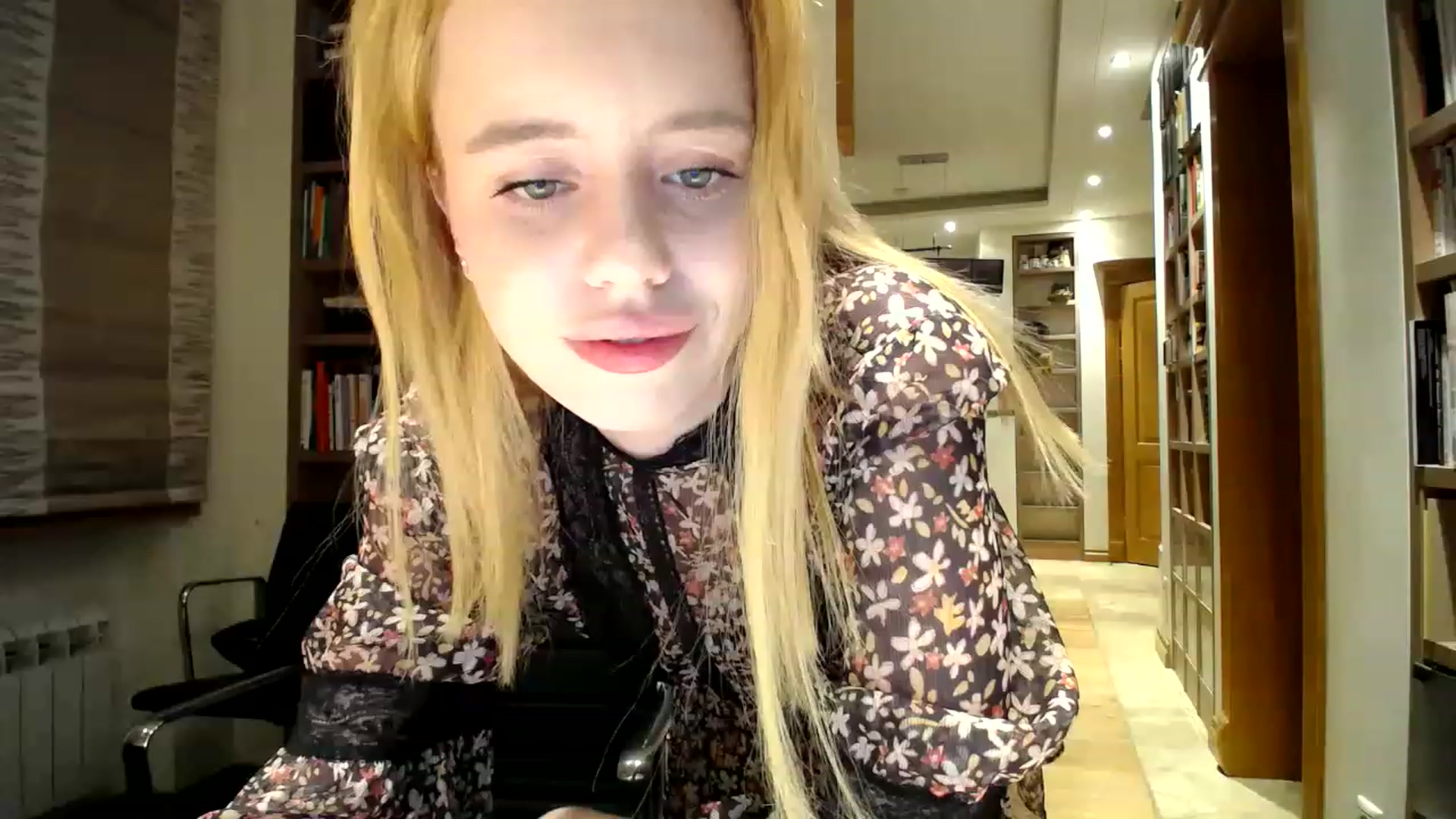 Gallery image thumbnail from Alena29's myfreecams stream on, 02/20/2023, 19:14 image 2 of 20