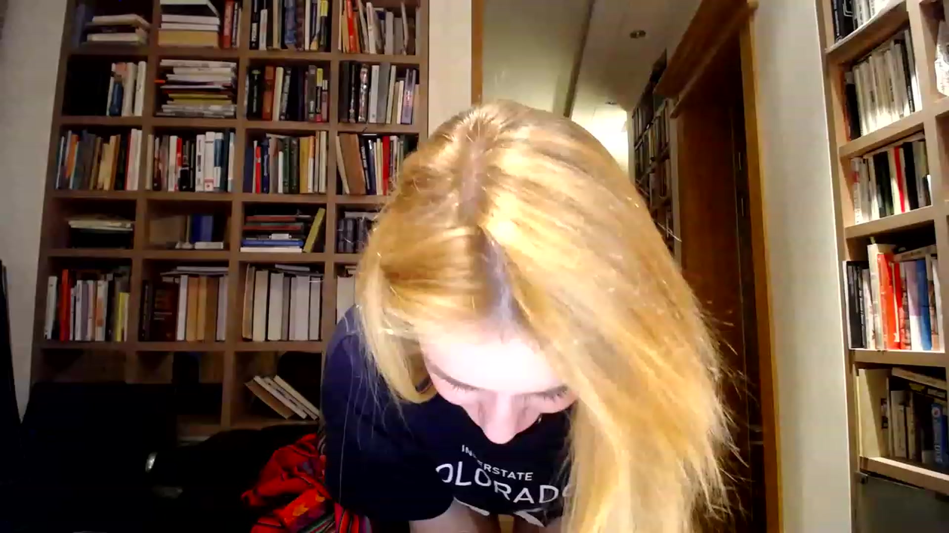 Gallery image thumbnail from Alena29's myfreecams stream on, 02/22/2023, 15:37 image 7 of 20