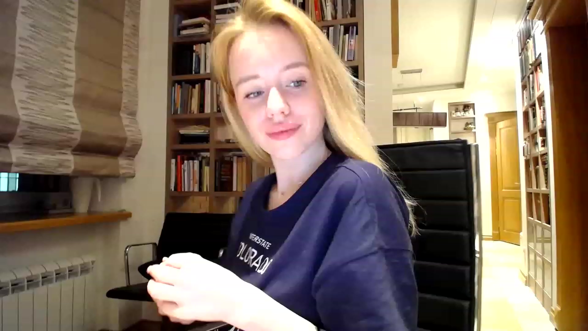Gallery image thumbnail from Alena29's myfreecams stream on, 02/22/2023, 17:58 image 17 of 20