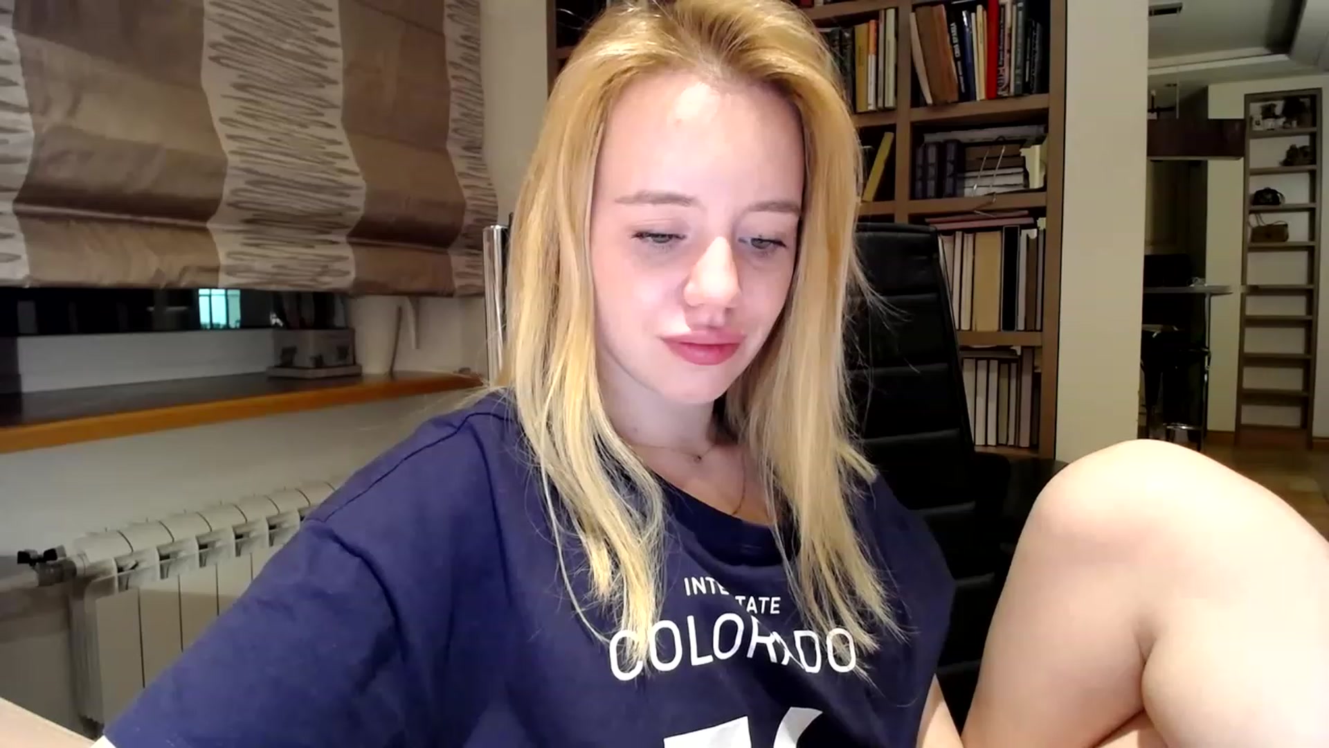 Gallery image thumbnail from Alena29's myfreecams stream on, 02/22/2023, 17:58 image 2 of 20