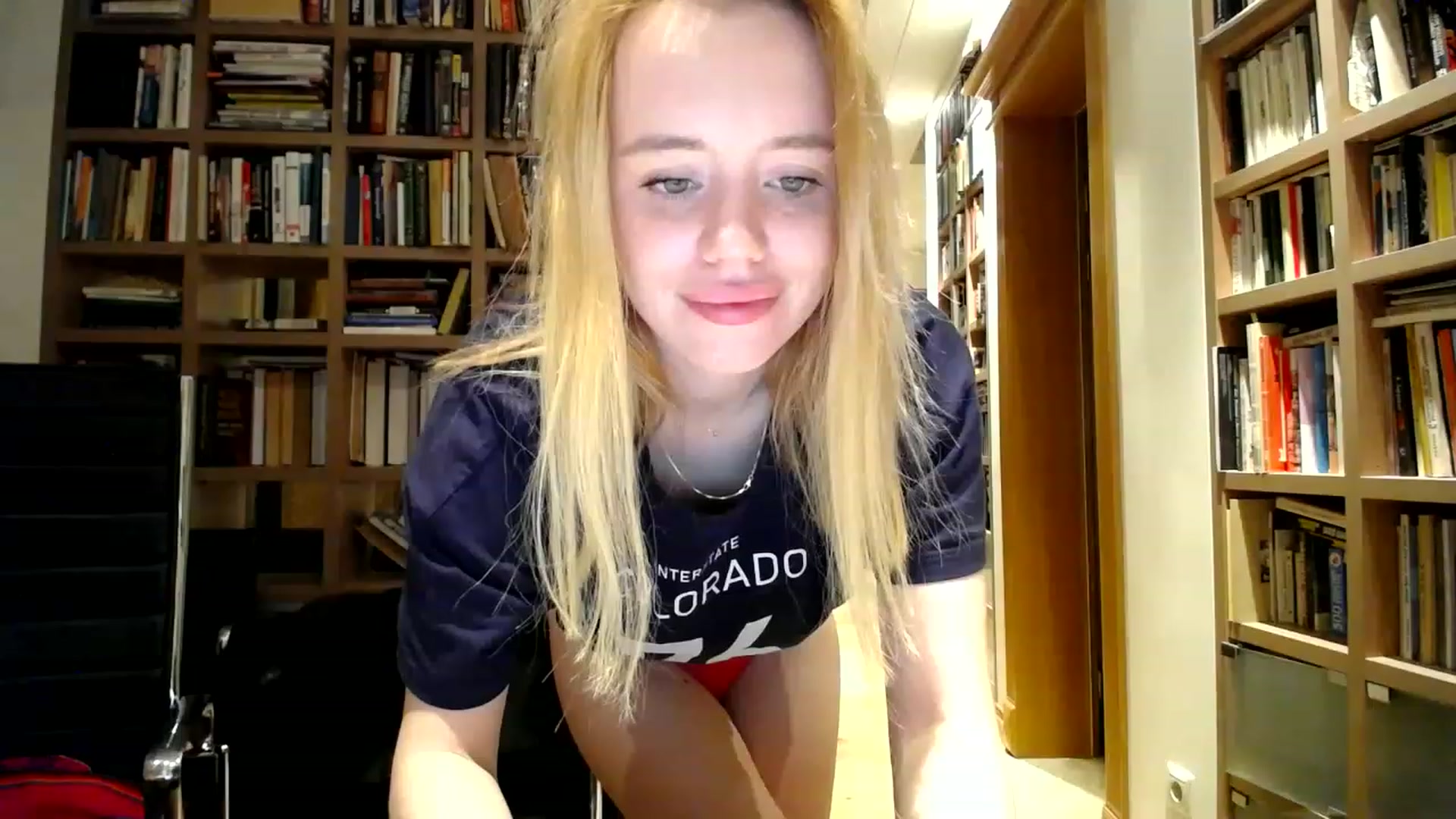 Gallery image thumbnail from Alena29's myfreecams stream on, 02/23/2023, 24:05 image 1 of 20
