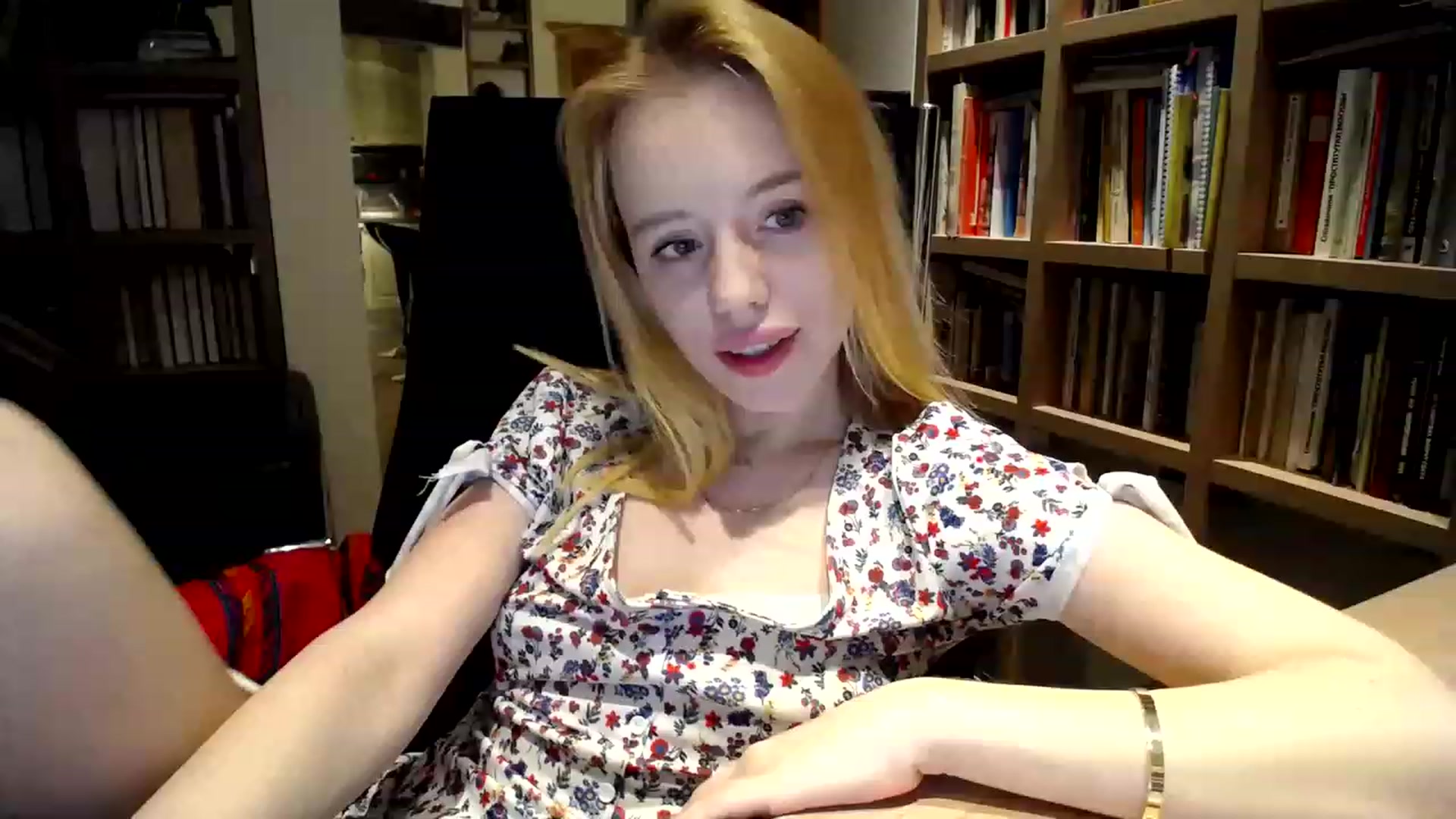 Gallery image thumbnail from Alena29's myfreecams stream on, 02/24/2023, 18:34 image 1 of 20