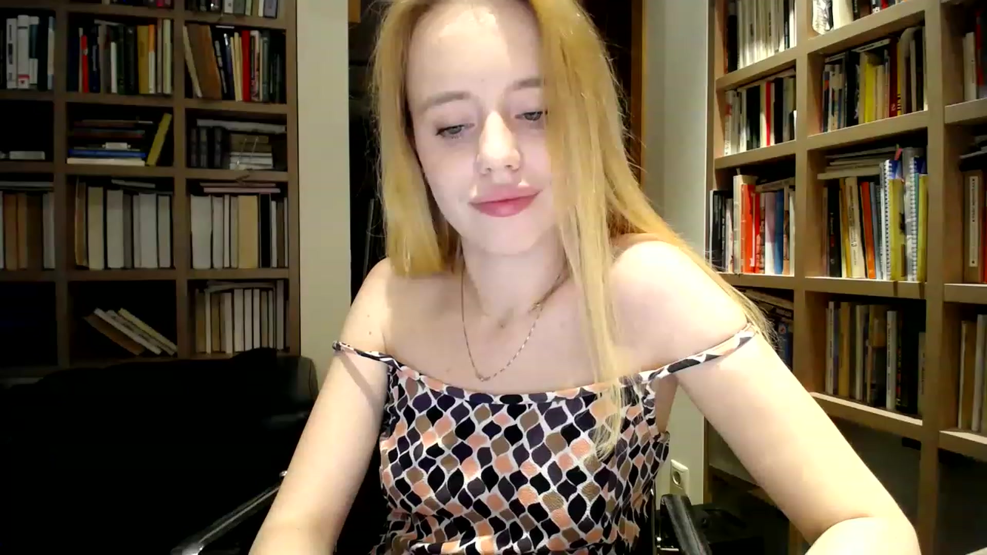 Gallery image thumbnail from Alena29's myfreecams stream on, 02/27/2023, 19:40 image 15 of 20